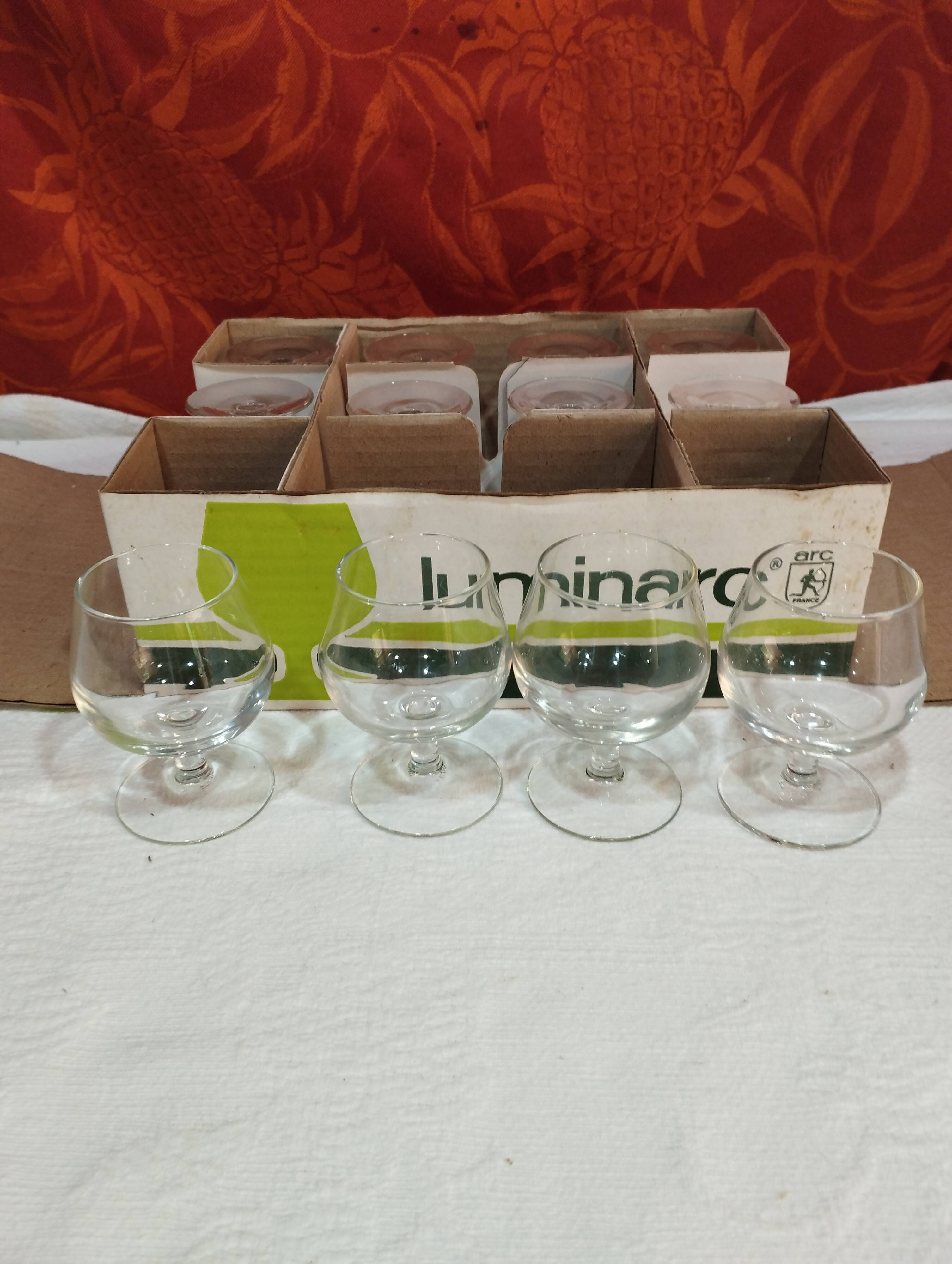 set of 12 Luminarc tasting glasses in their original box capacity: 10cl height 8cm
