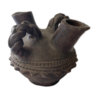 Pre-Columbian ceramic jug degreasing gold South America copy