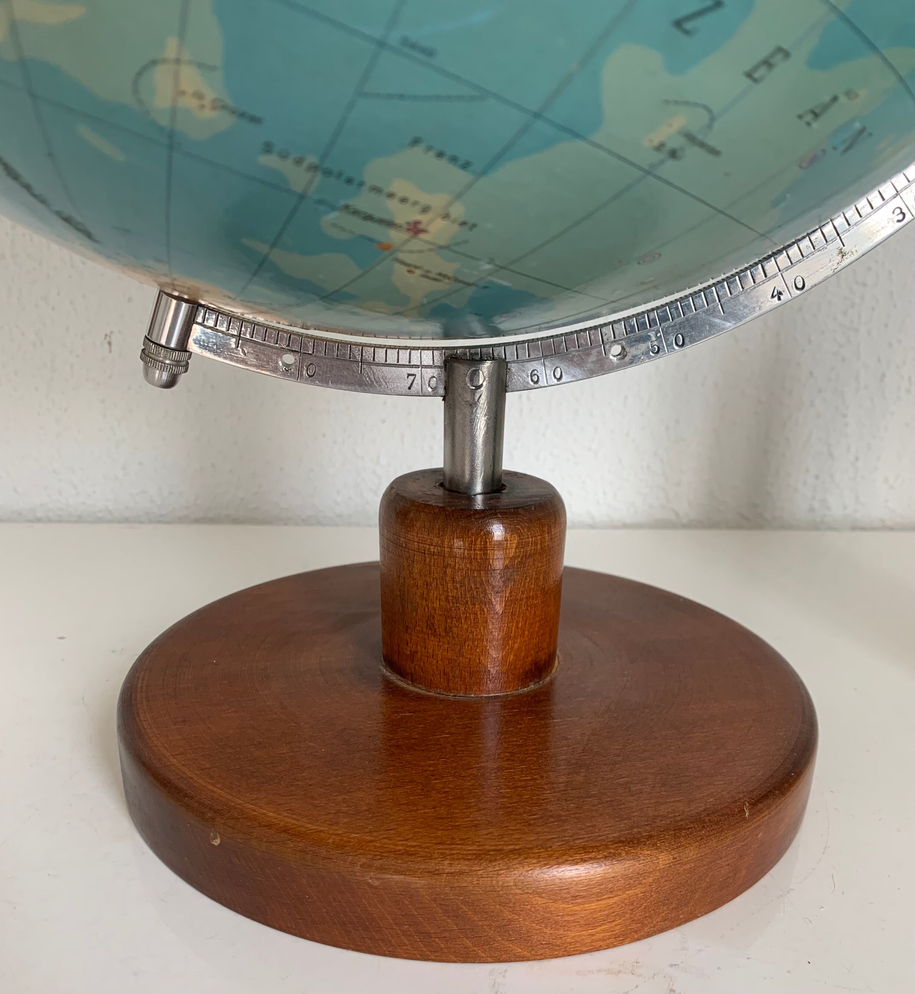 Vintage globe 1973 terrestrial Räth ex-GDR - 48 cm