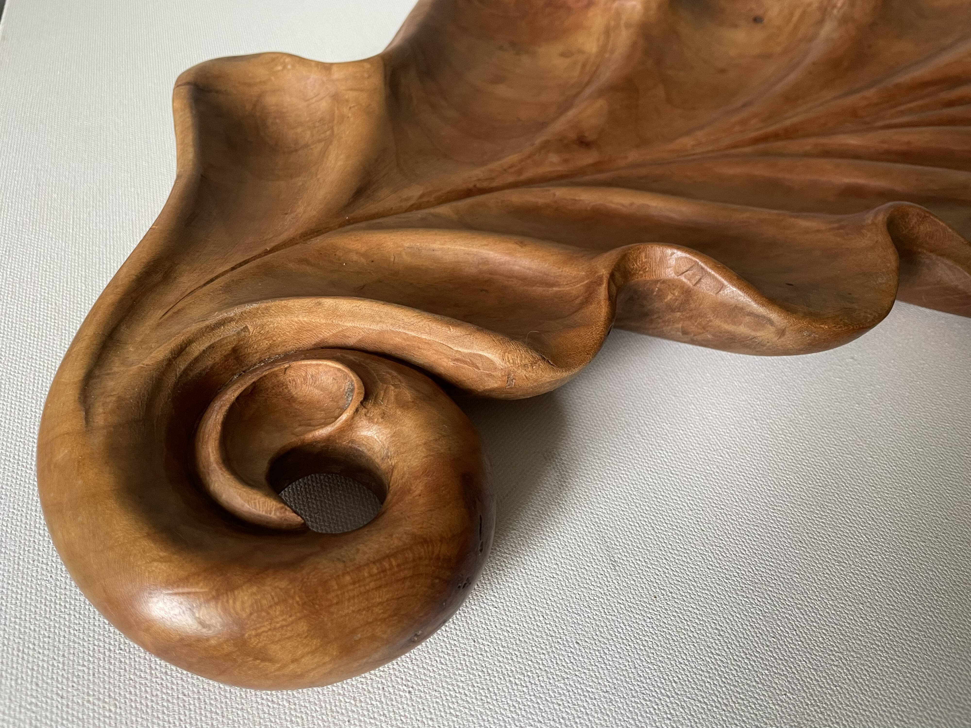 Pocket empty in carved wood 50cm