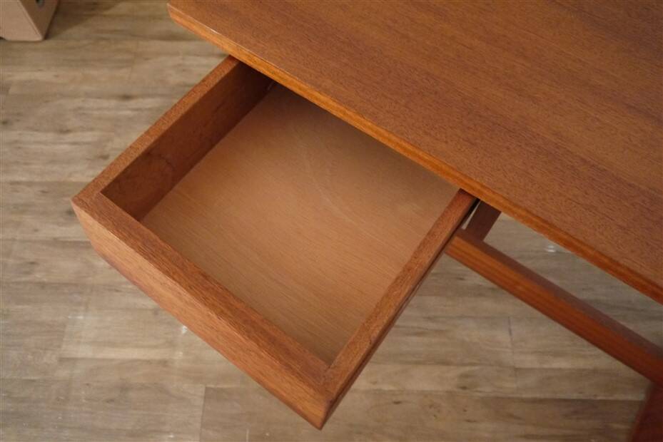 Bureau vintage en bois 1960