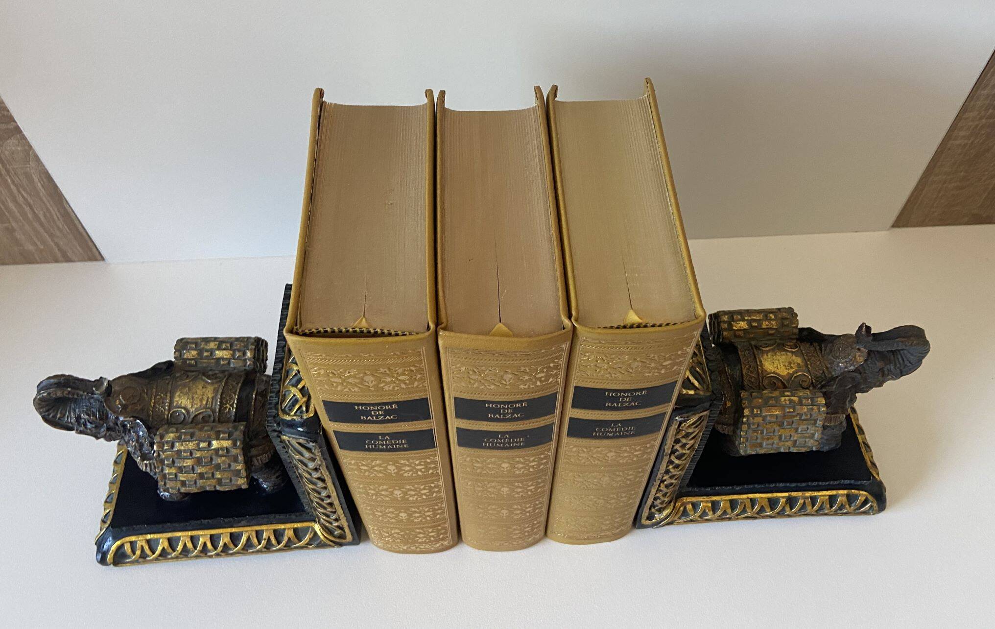 Pair of Unique Decorative Elephant Bookends Made in India