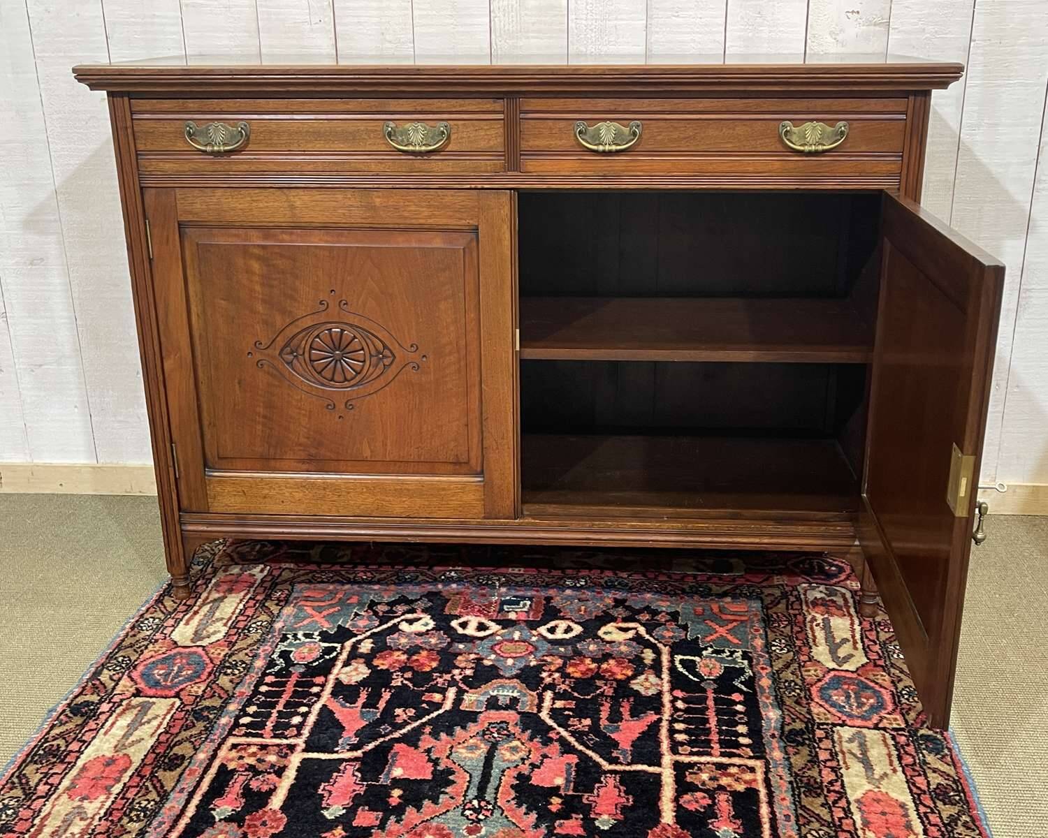 English buffet from the late 19th century in walnut.