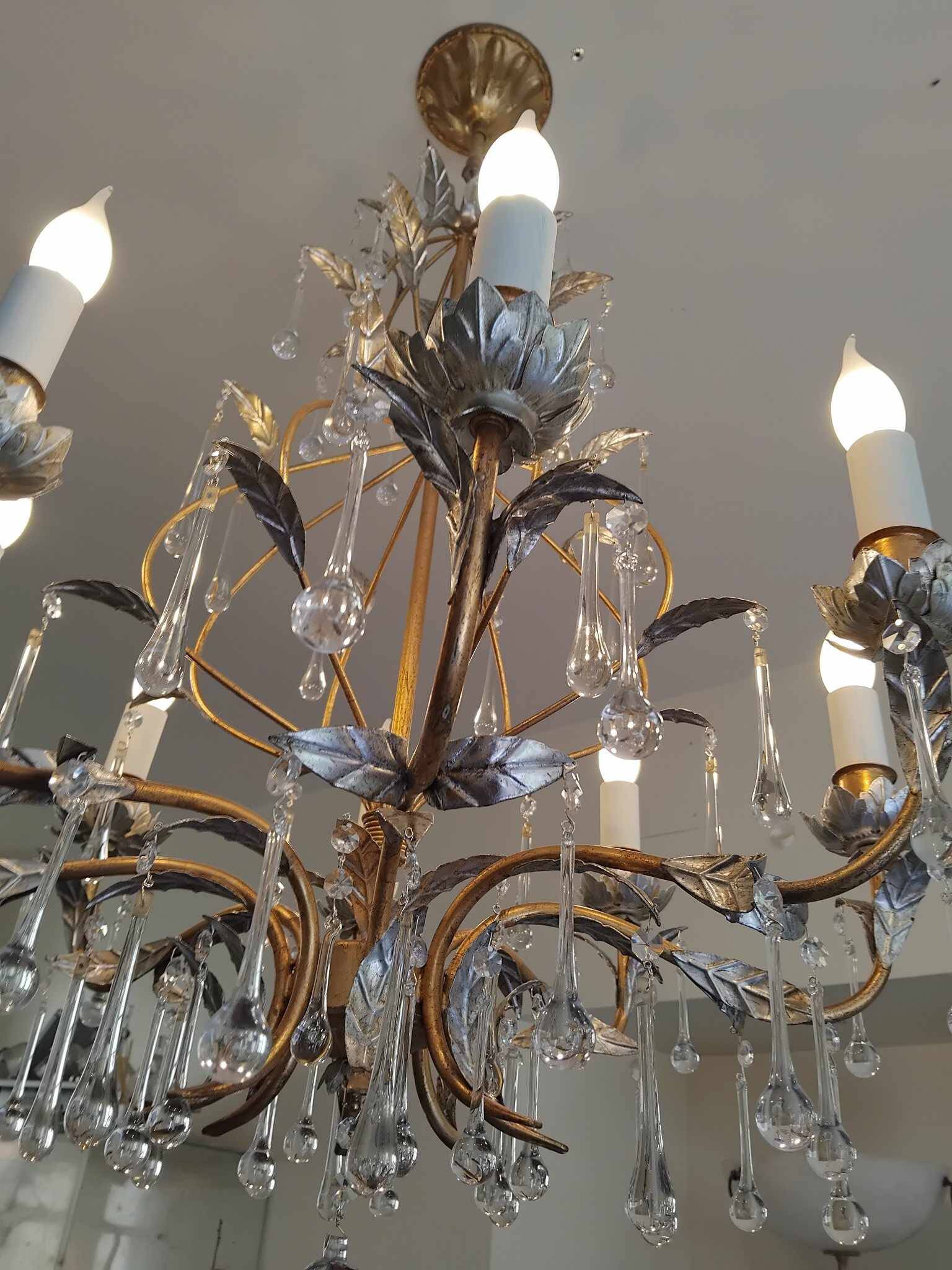 Holywood Regency 70's 8-light chandelier