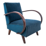Art Deco armchair from the 1930s. Armchairs designed by J. Halabala.