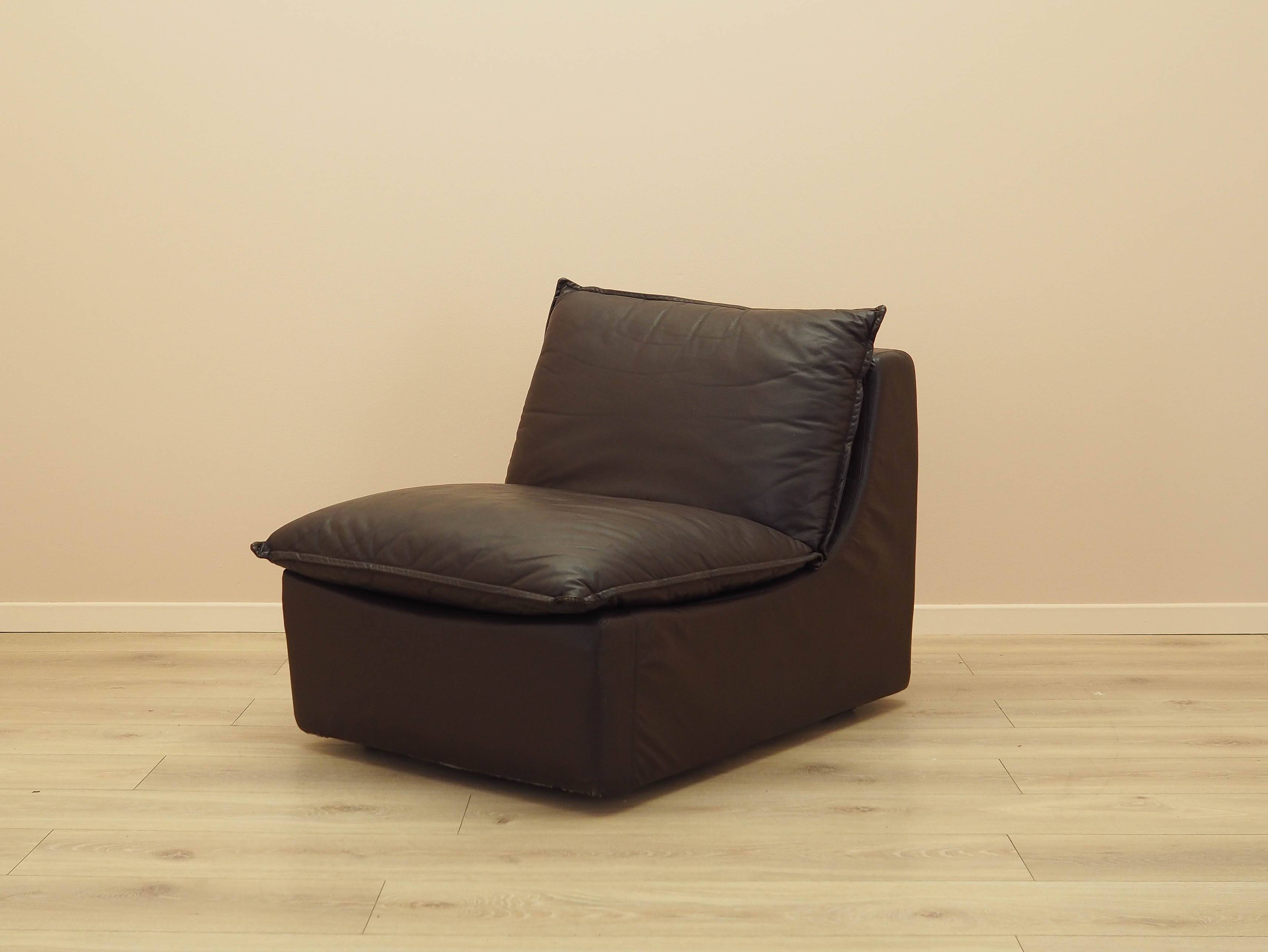 Brown leather armchair, Italian design, 1960s, production: Italy