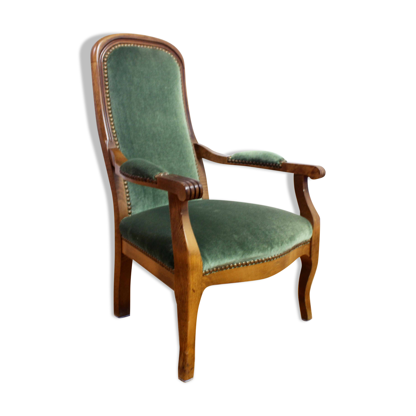 Armchair voltaire child