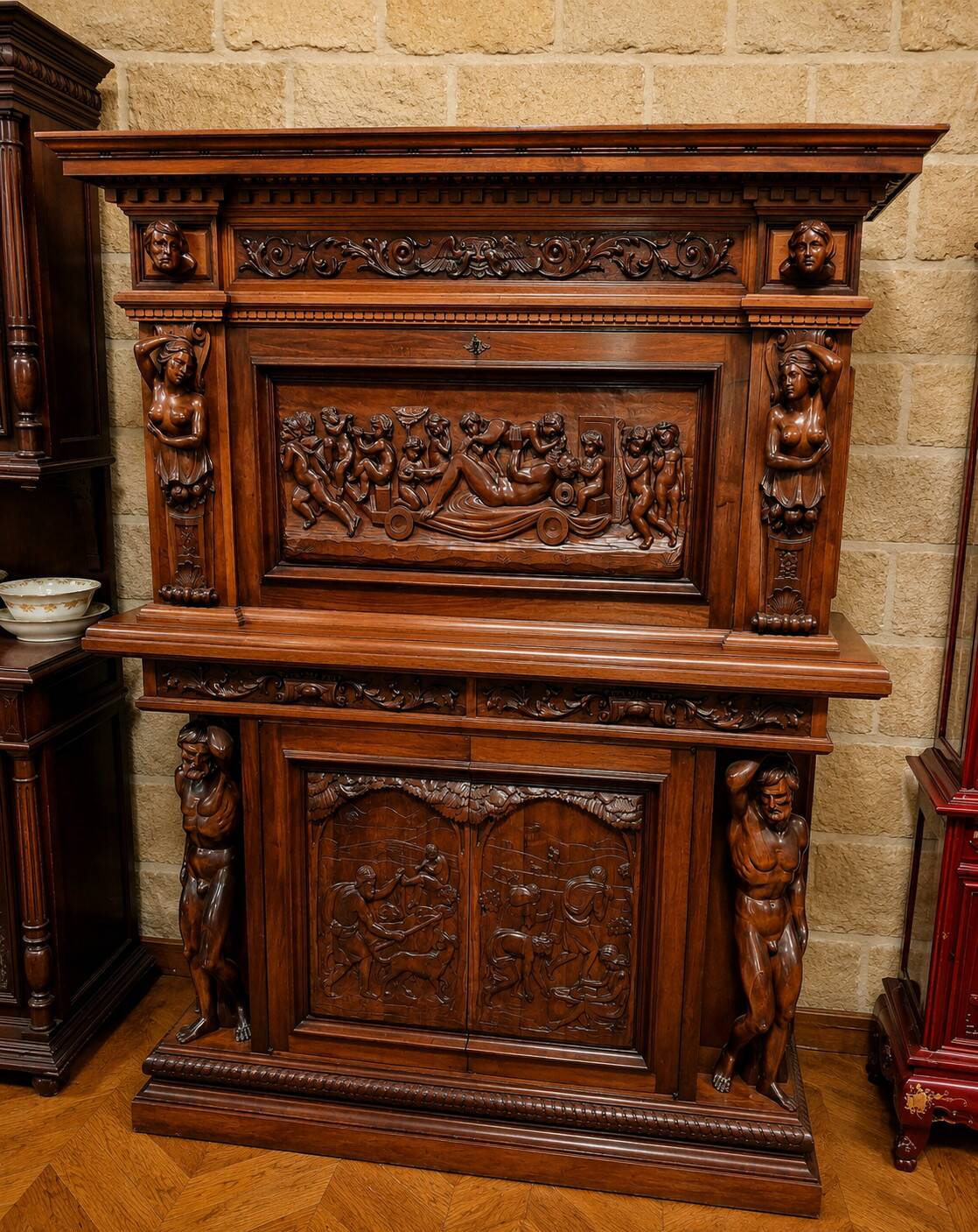 Secrétaire à abattant de style Renaissance, XIXe siècle
