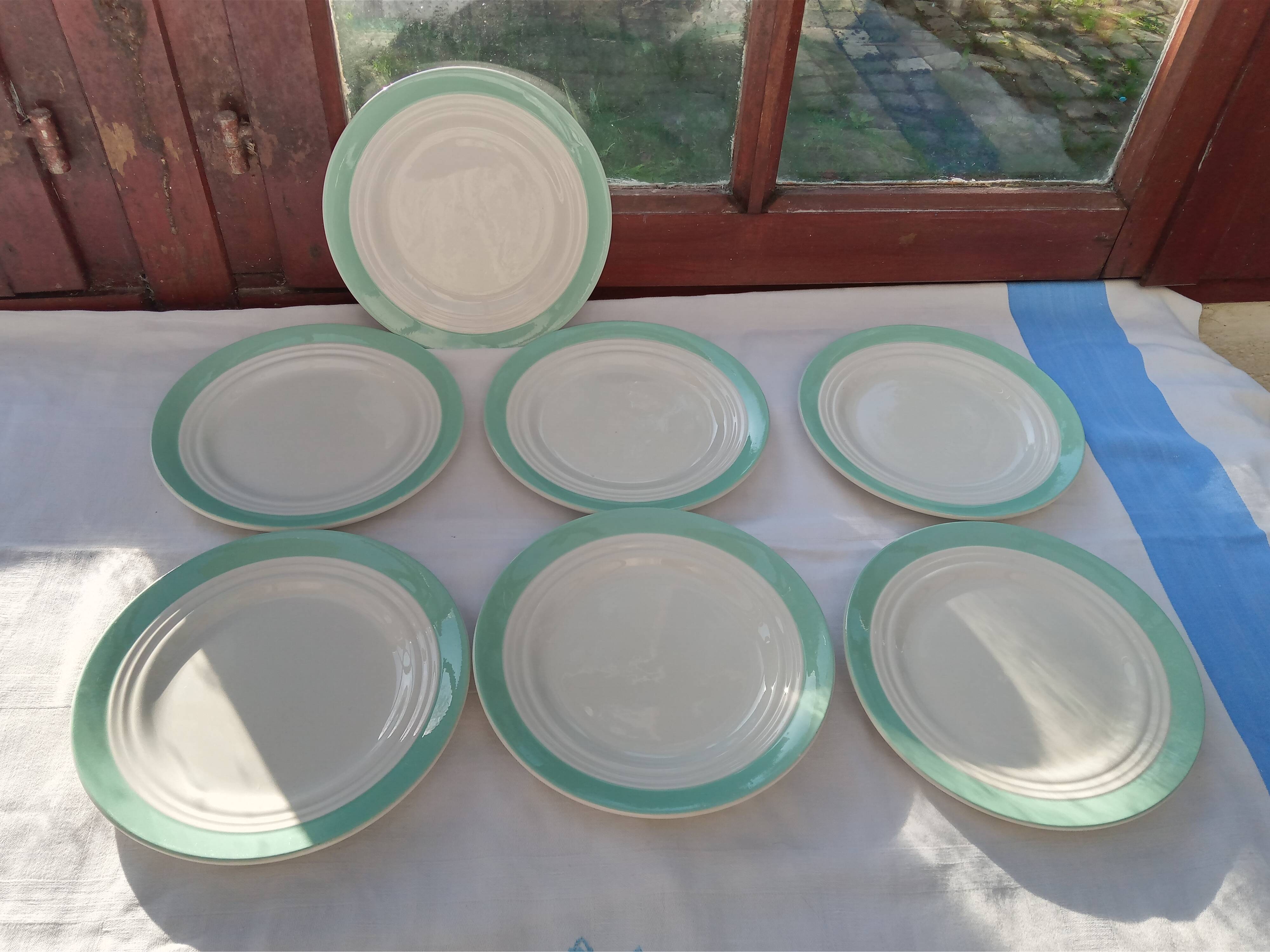 7 assiettes à dessert St Amand