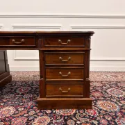 Classic English Desk Partnerdesk