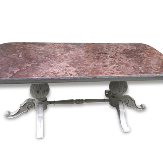 Large middle red speckled marble top table