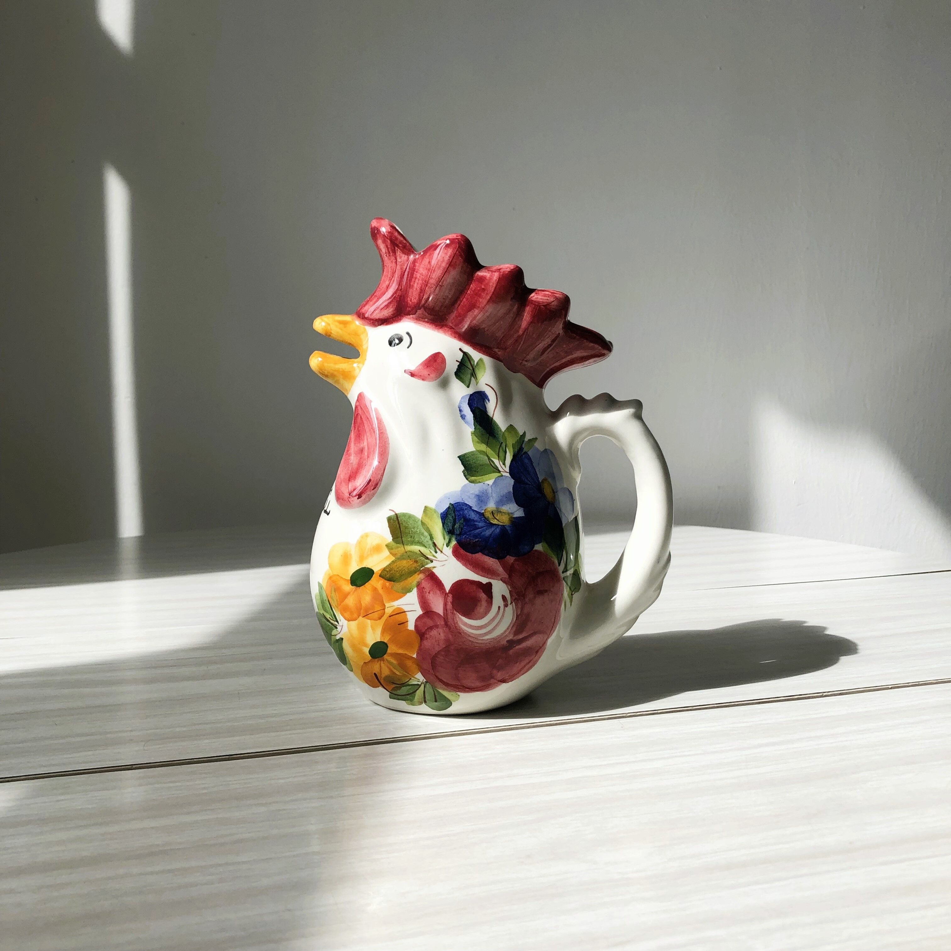 Vintage rooster pitcher in Italian art pottery from Friûl