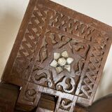 Porte-livres en bois et incrustation nacre