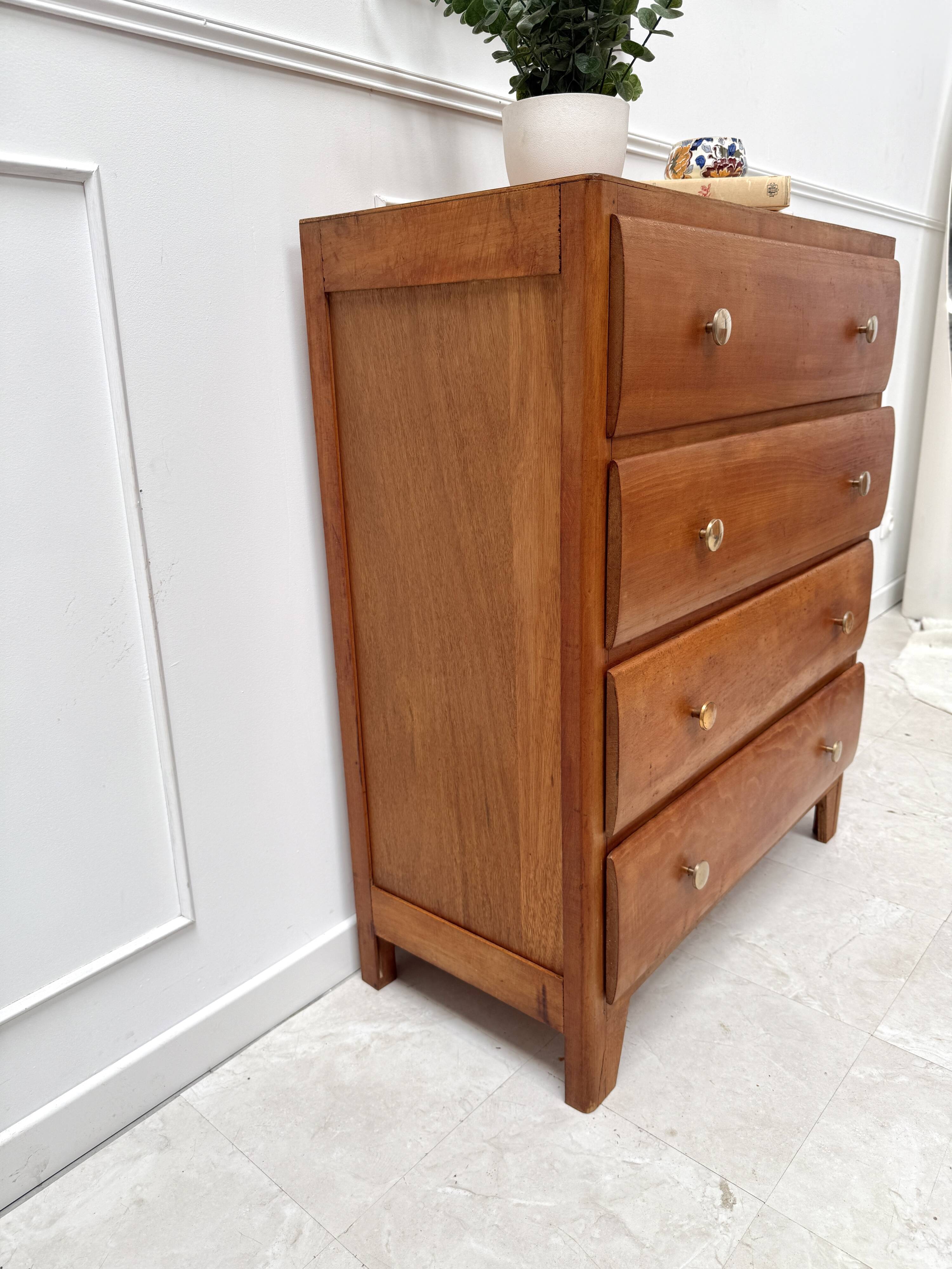 Commode vintage