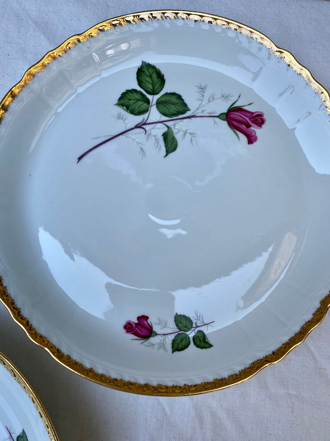 Service de table Berry roses en porcelaine