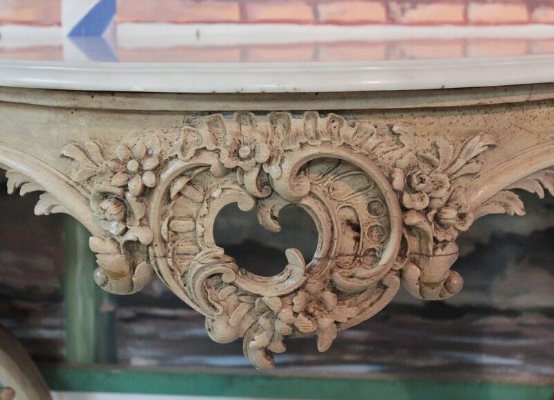 Natural wood XIX Louis XV console