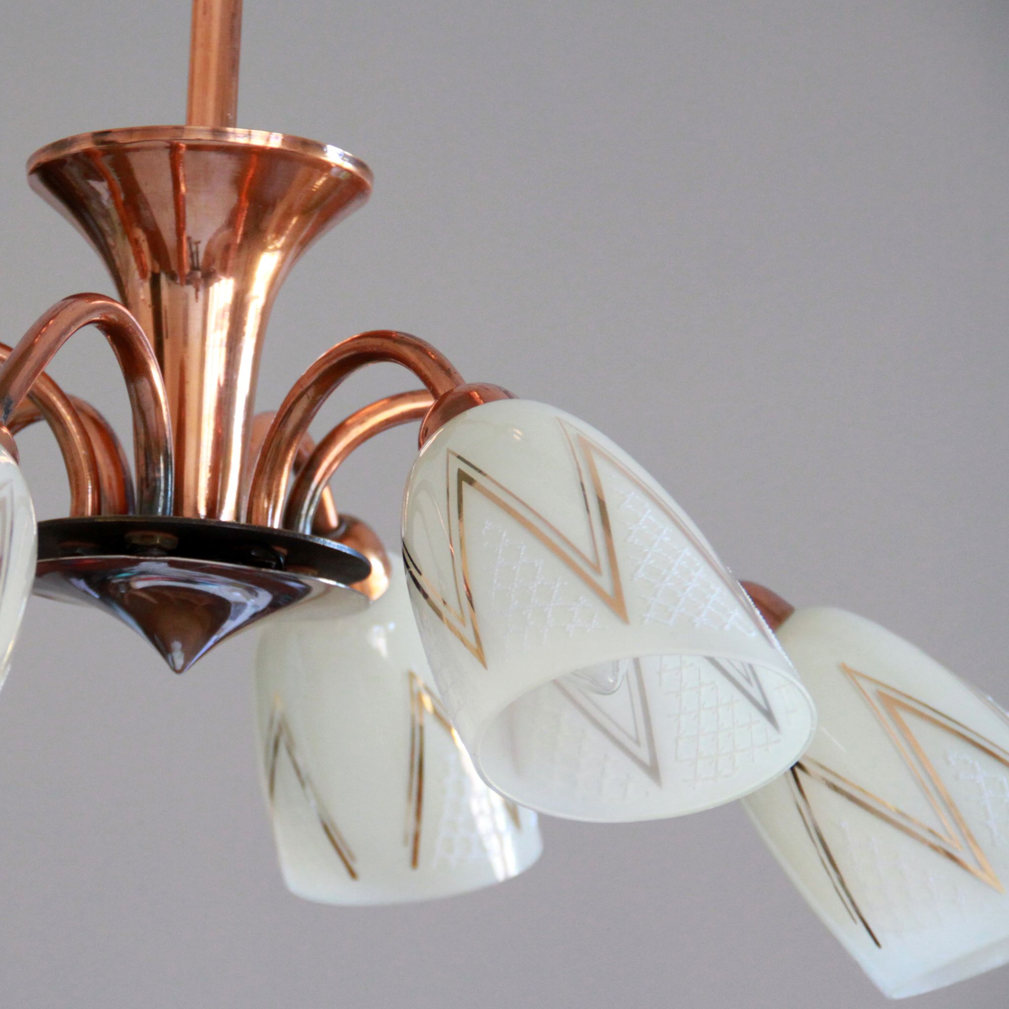 Chandelier copper tulip golden glass and white patterns 6 lights old vintage luminaire restored