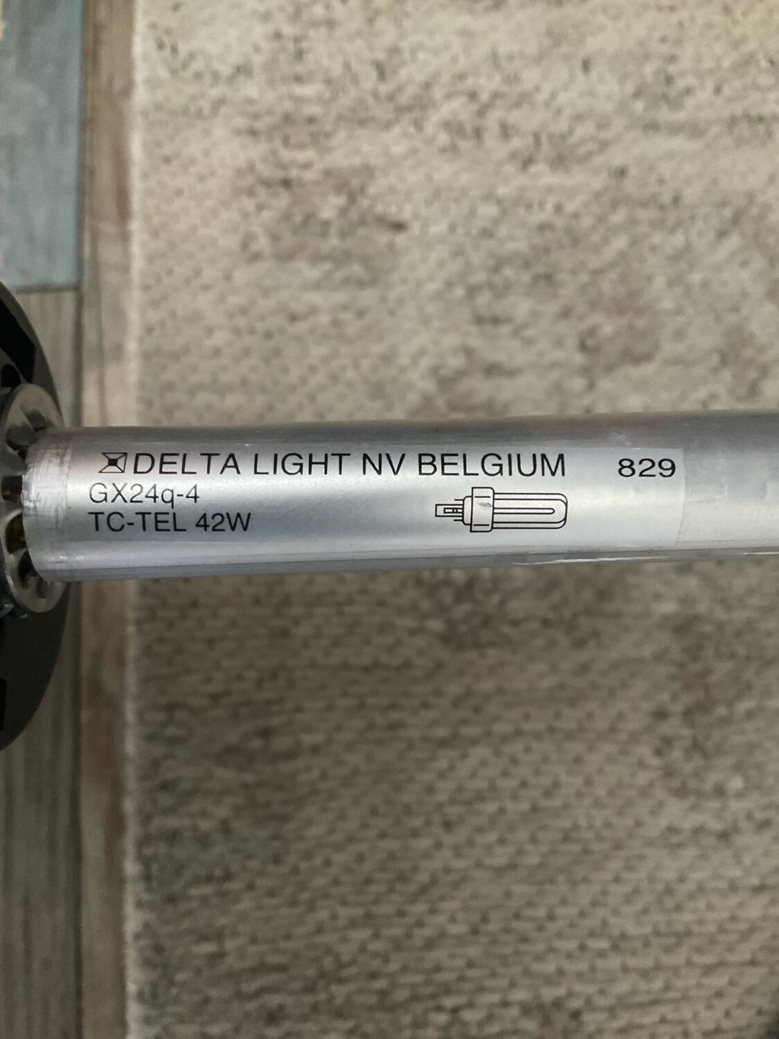 Large contemporary pendant light "Oxygen" by Delta Light