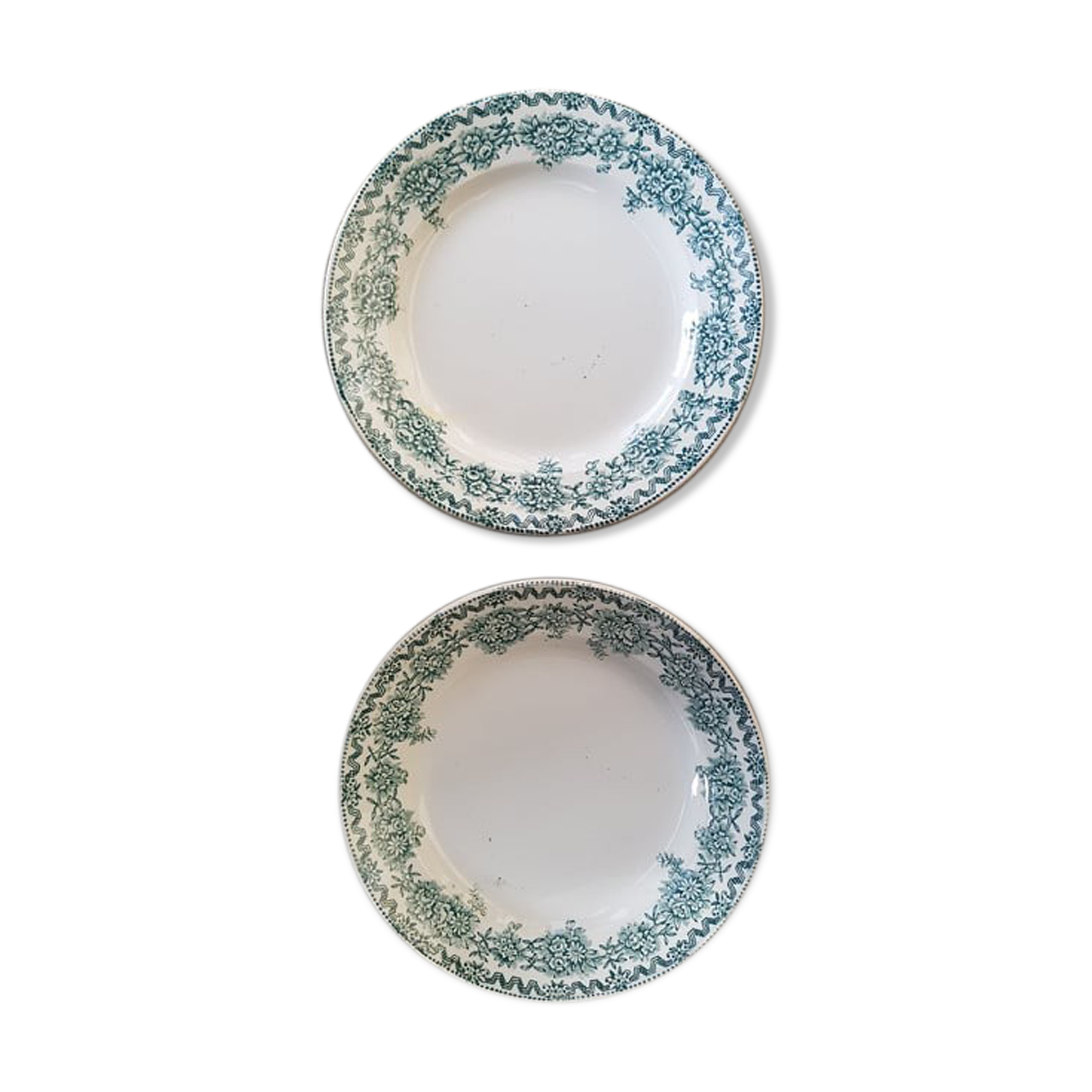 Set of 2 plates in Terre de Fer Saint Amand model Argenton