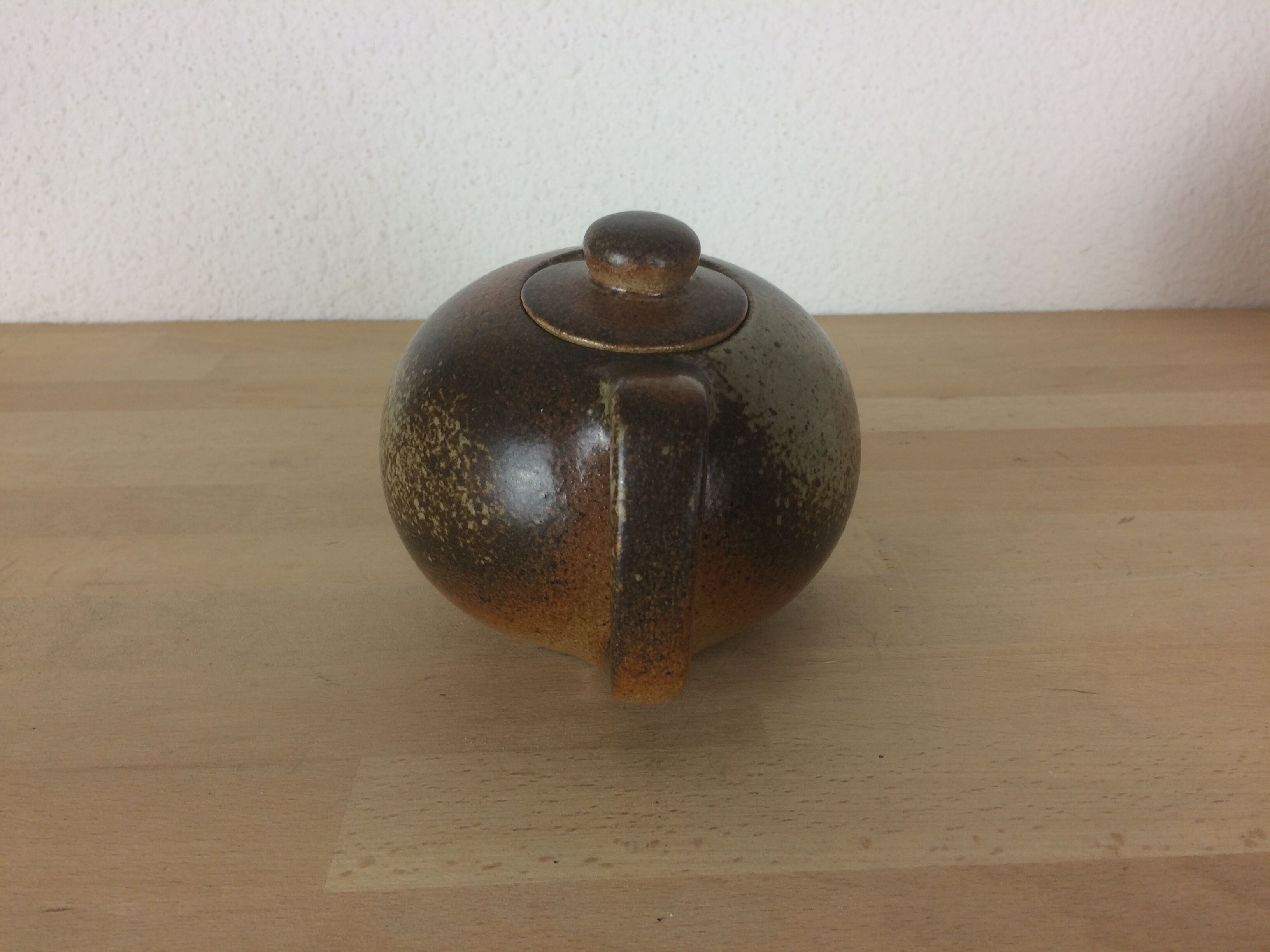 Round sandstone teapot