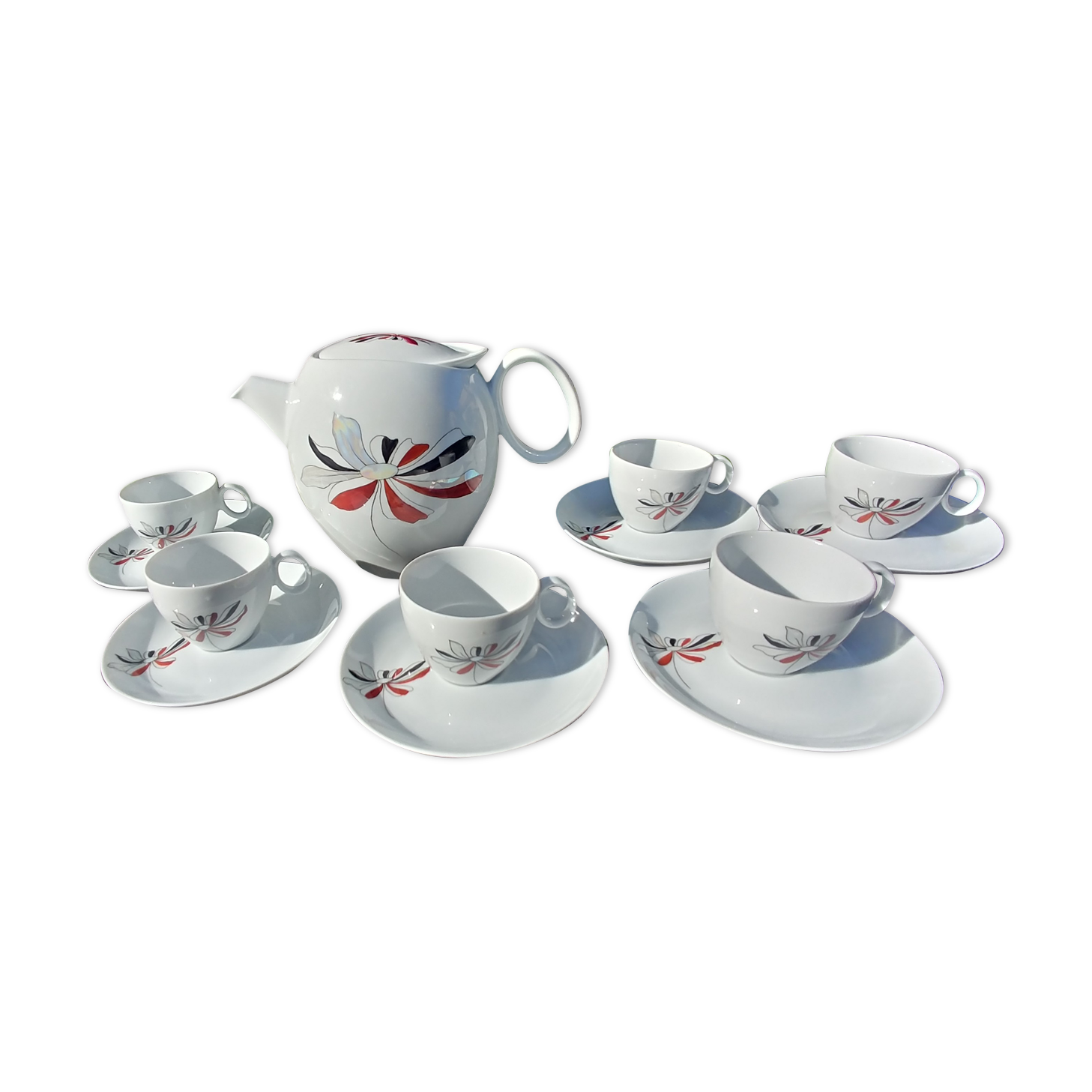 Coffee porcelain service -old signed Roussel J. decoration daisy