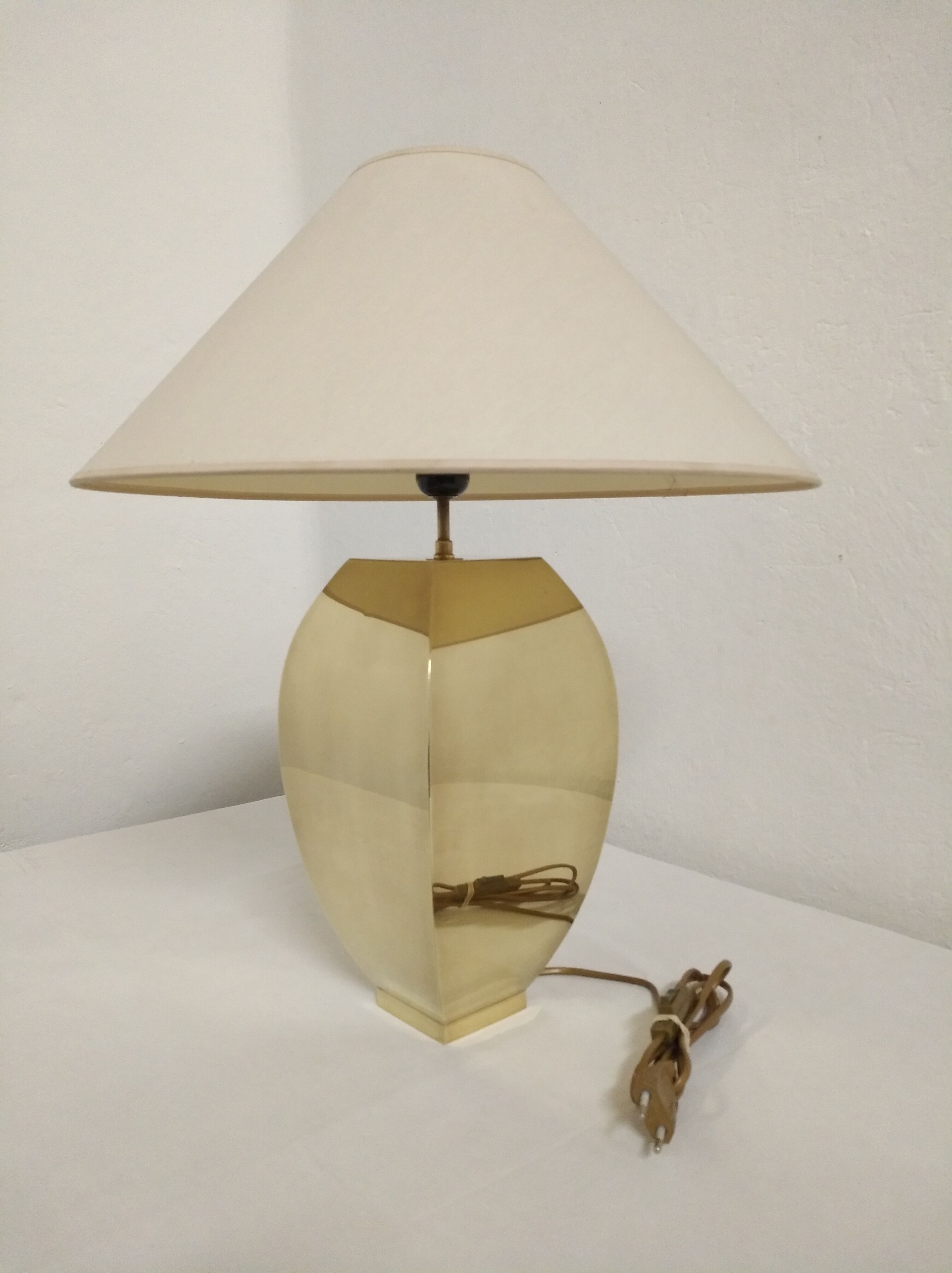 Brass lamp from the 70s/80s