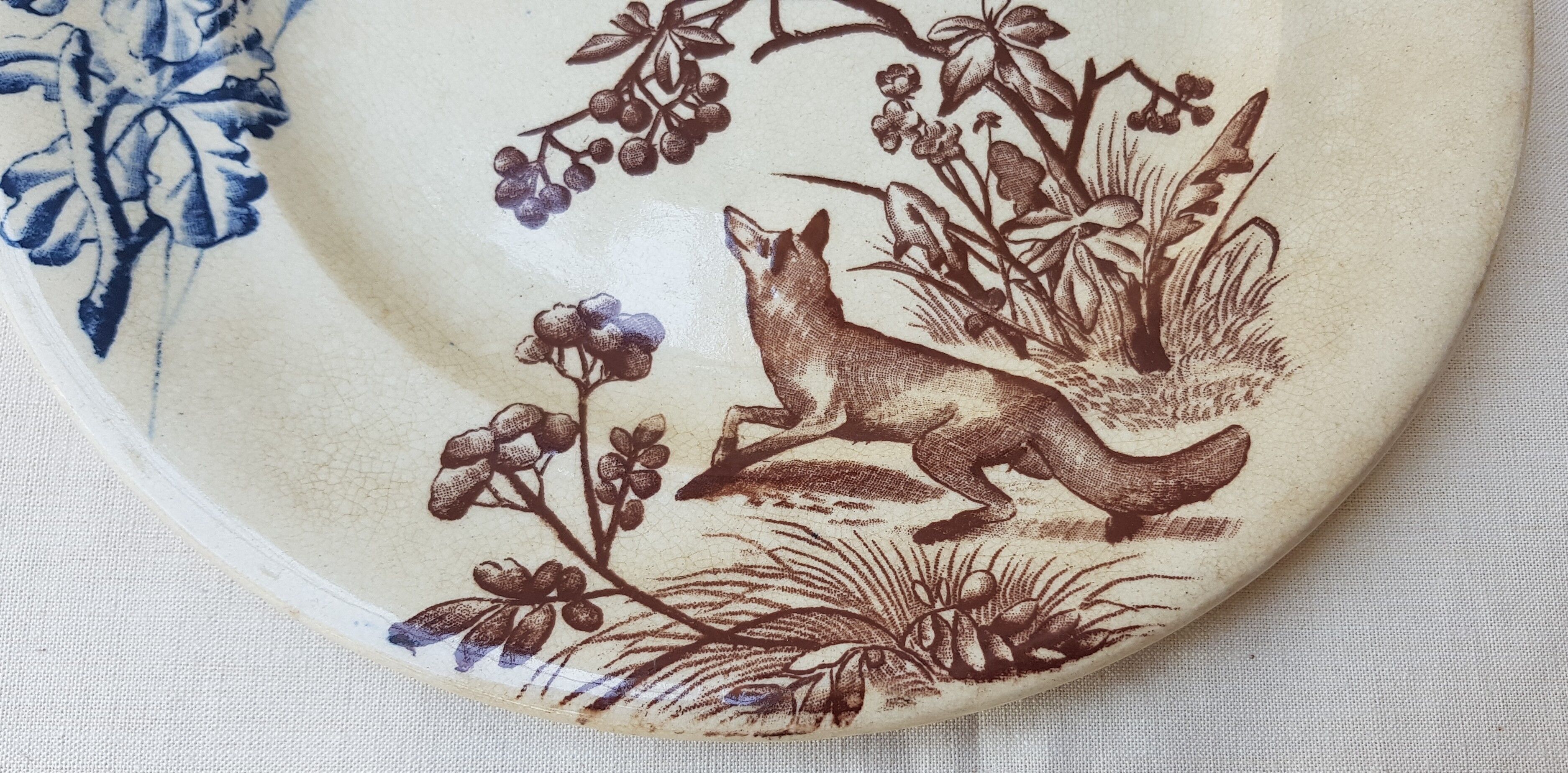 Assiette terre de fer "Chasse"