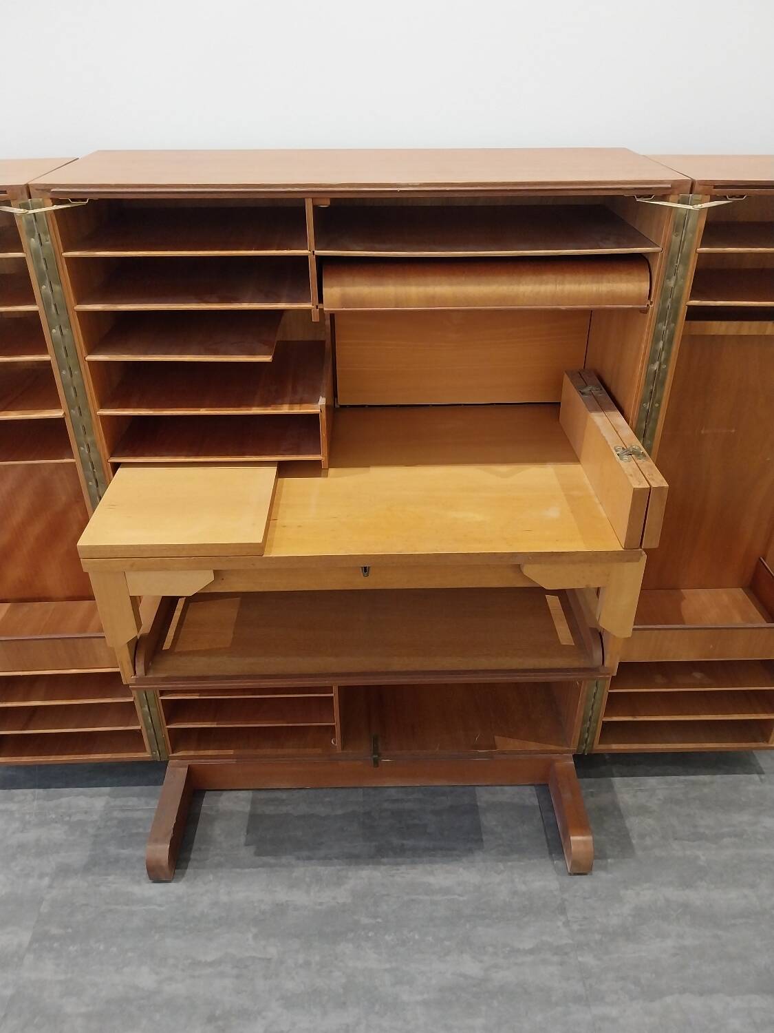 Magic Box type cash desk