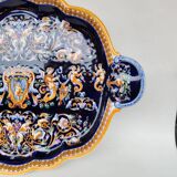 Large ceramic platter from Gien, Renaissance model, 20th century.