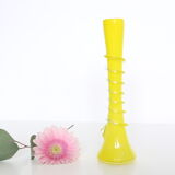 Vase en opaline jaune, vintage
