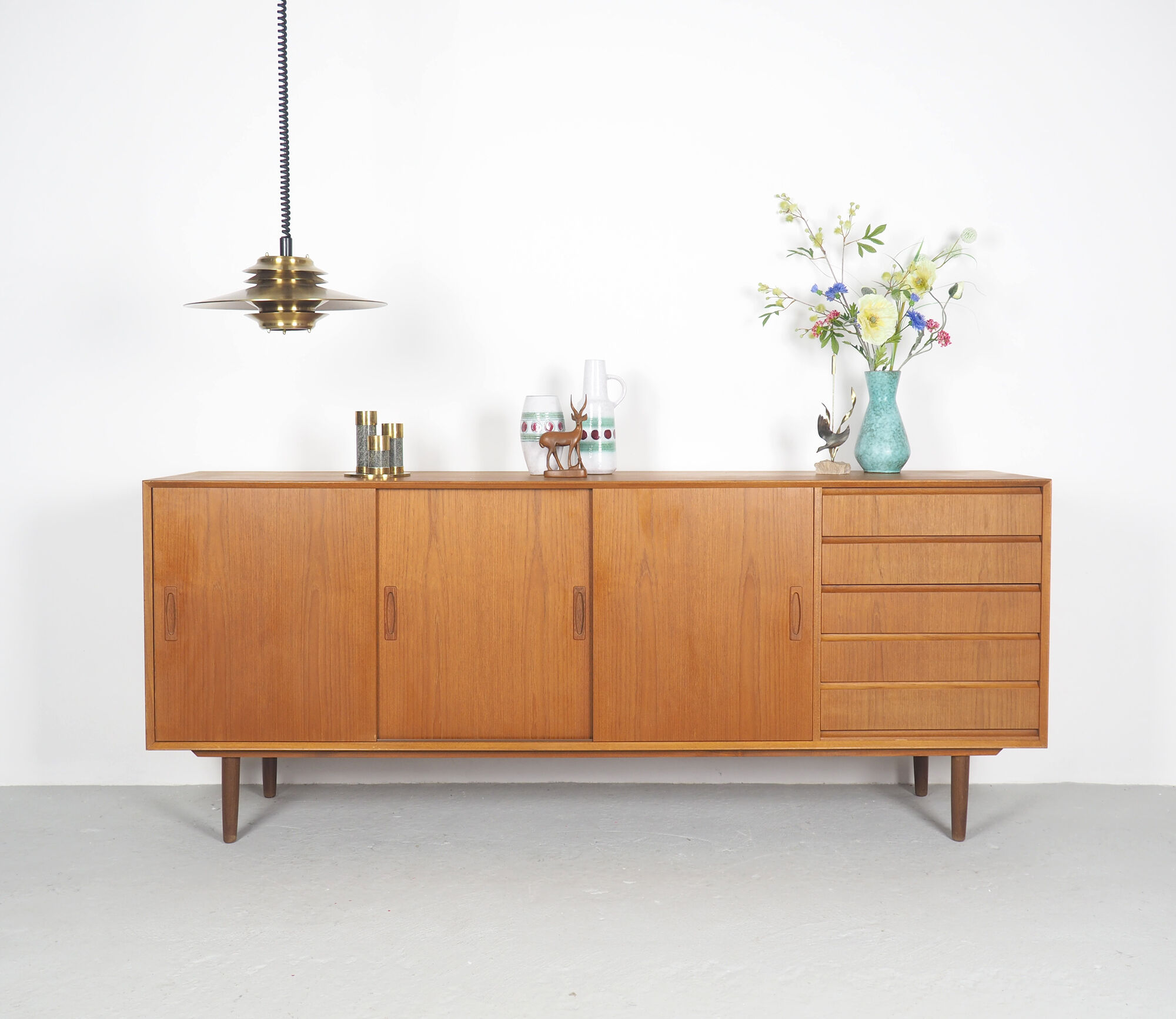 Vintage Danish design sideboard in teak, 1960's