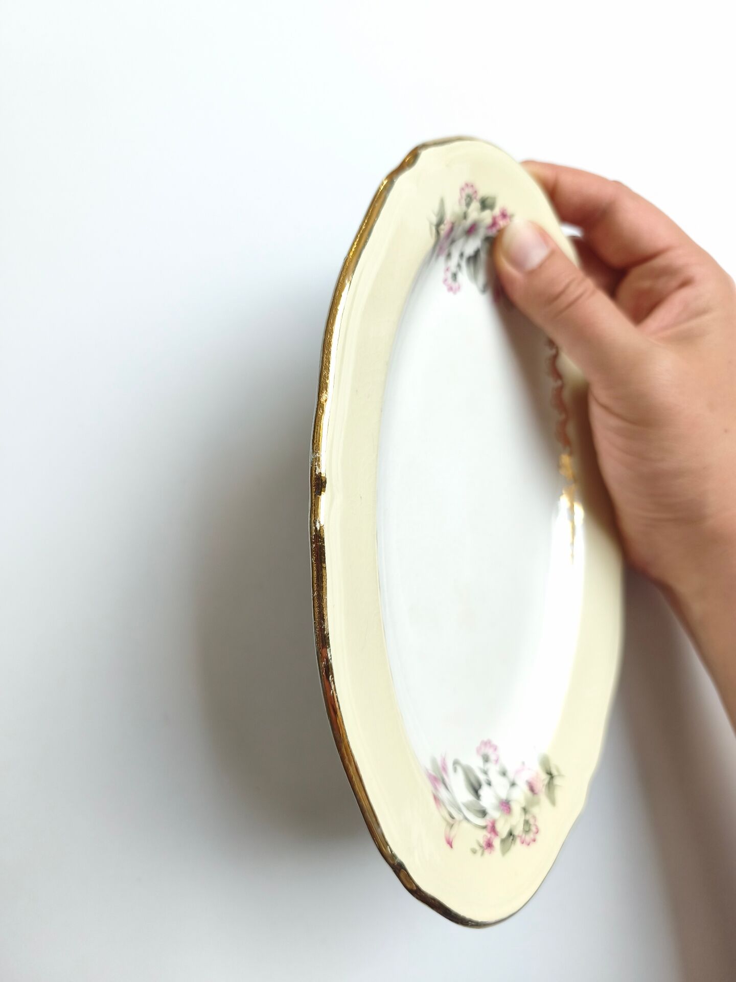 Ravier vintage L'Amandinoise model Paola white cream flowers
