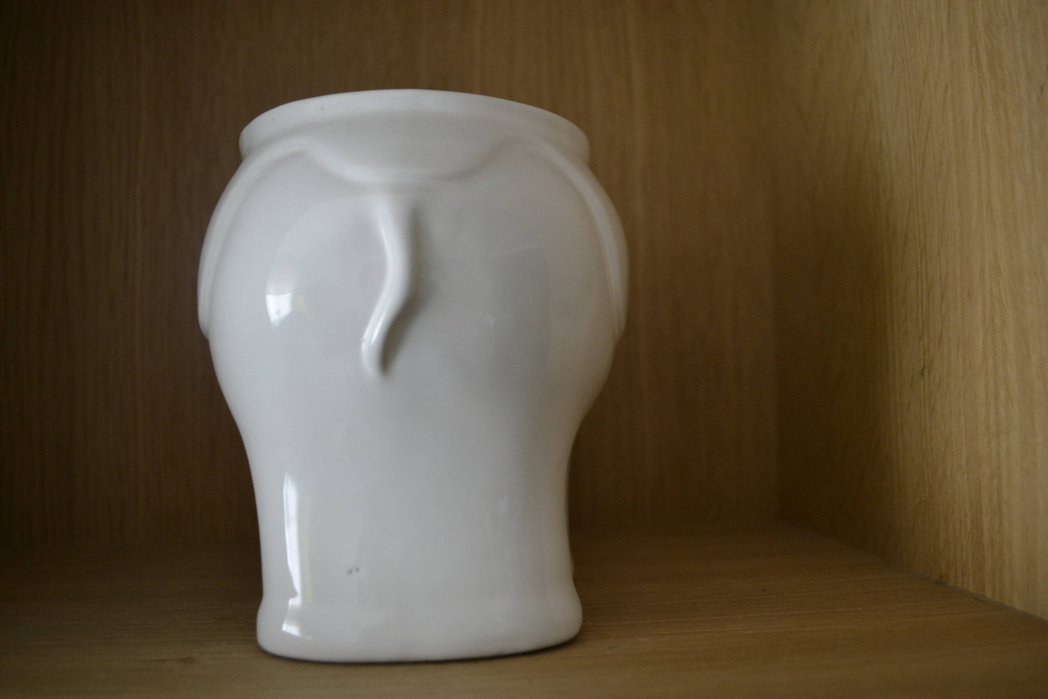 White elephant pot cover