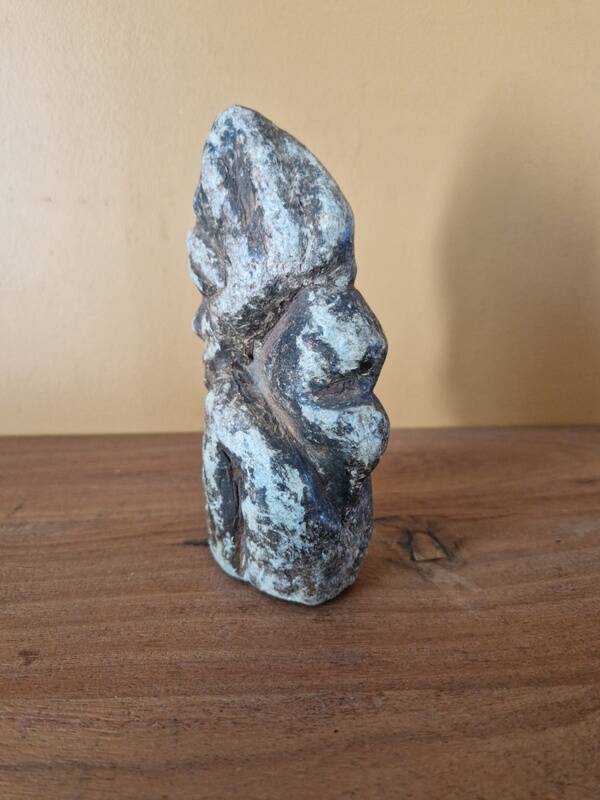 Pomdo statue of the Kissi people of Guinea - Carved stone