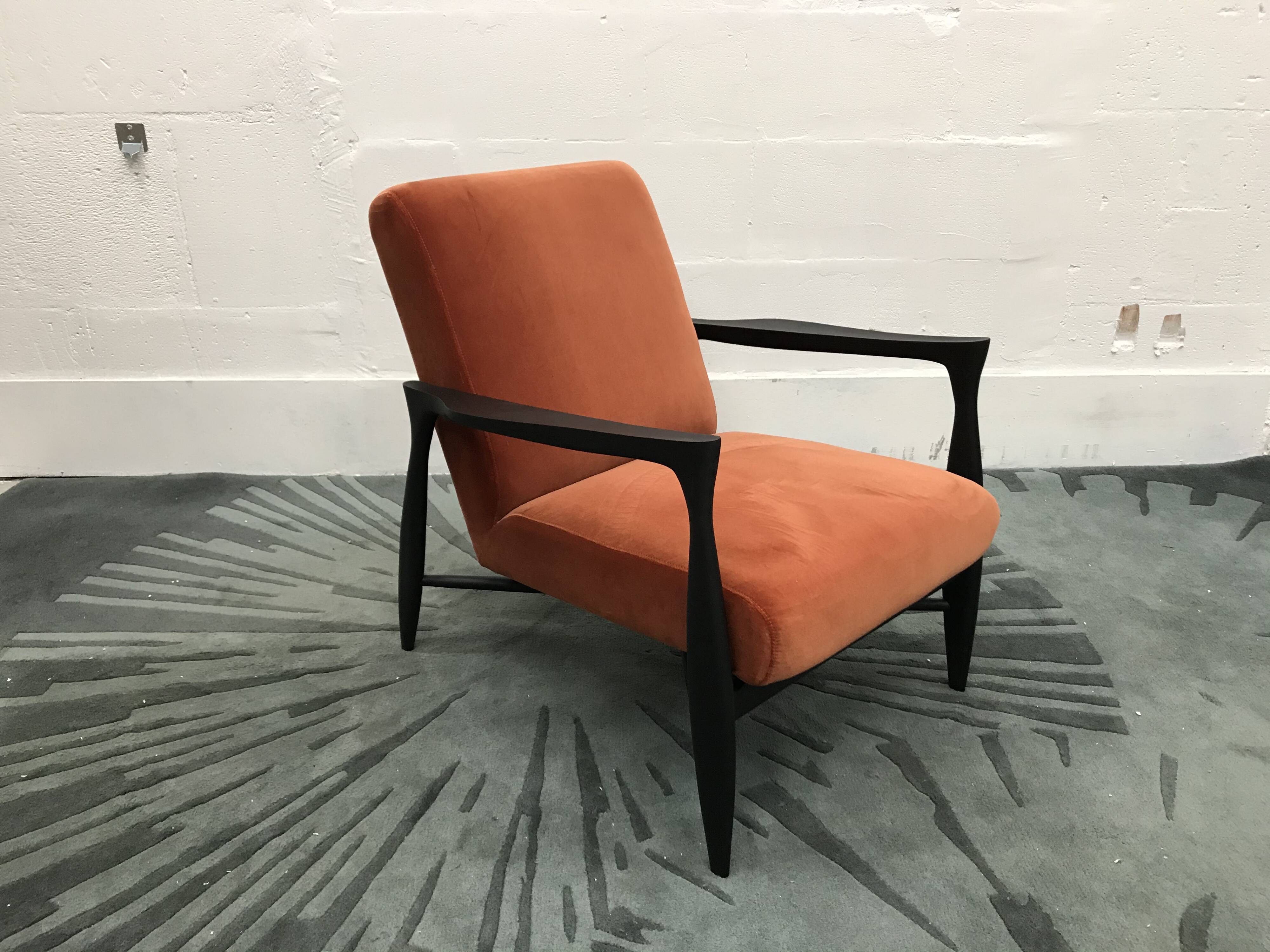 Floating fox wood black Red Edition armchair