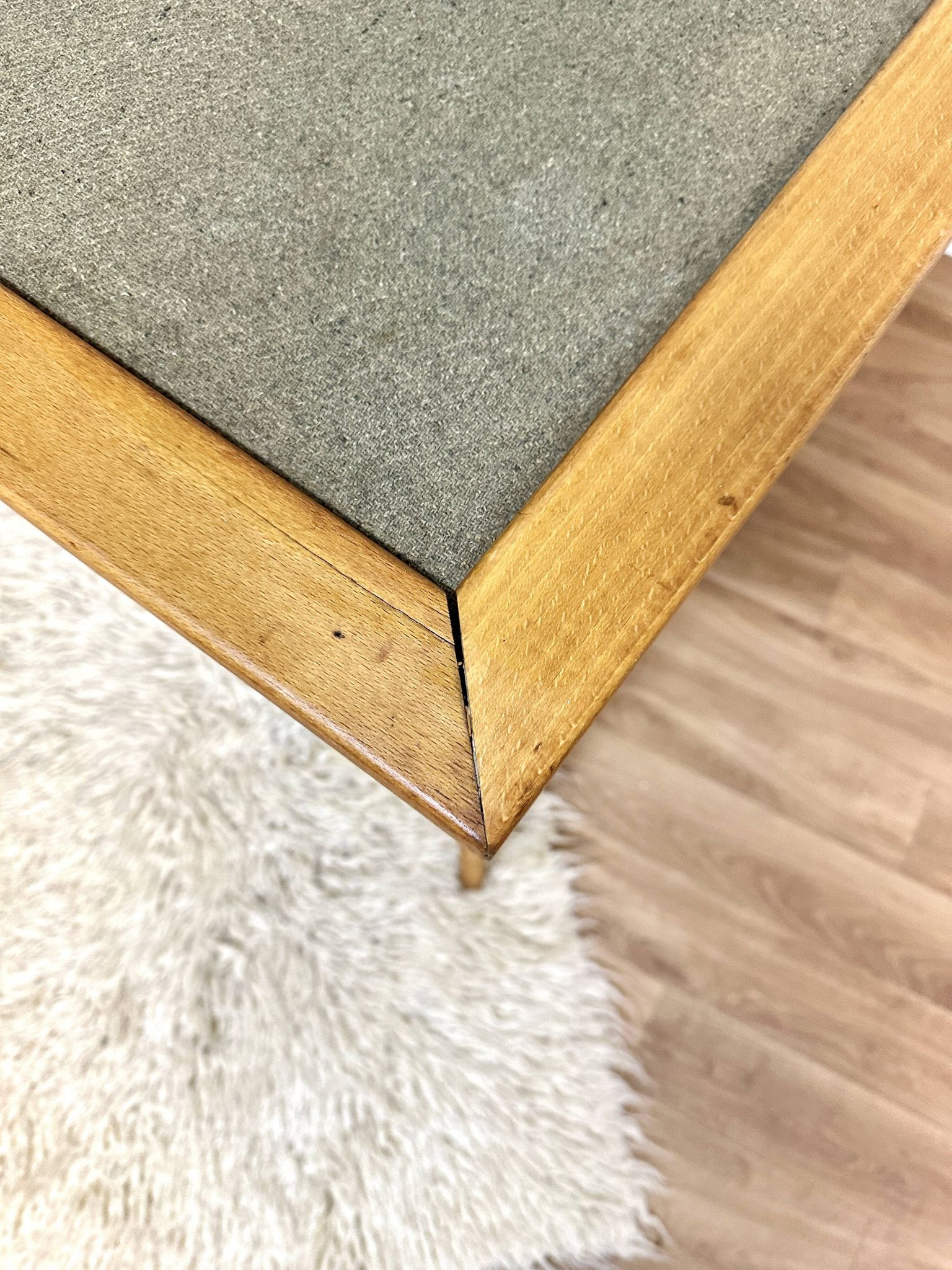 Folding table legs compass