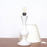 Paire de lampes en verre blanc par Luxus Lighting, Suède, 1980