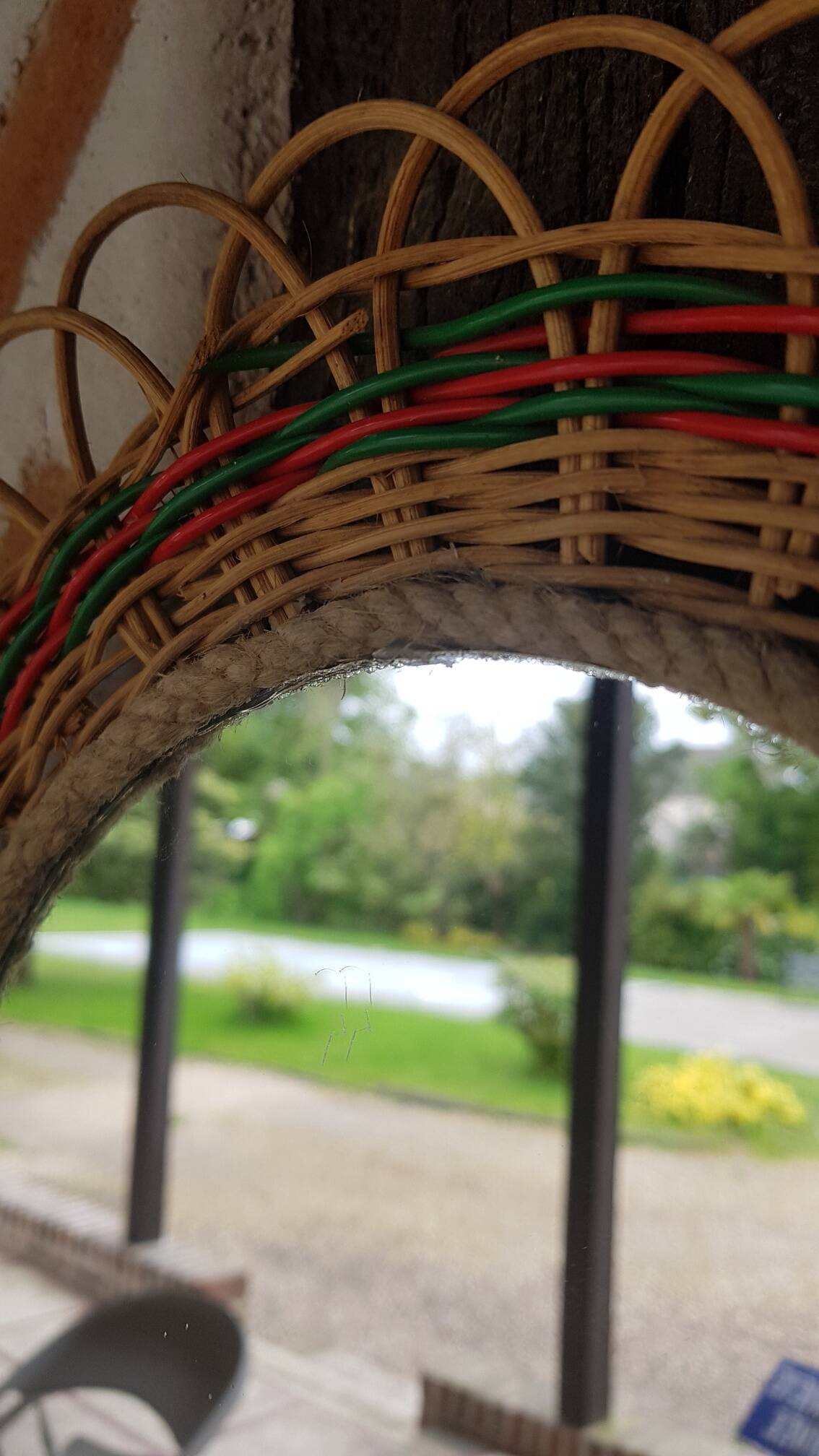 Vintage flower rattan mirror