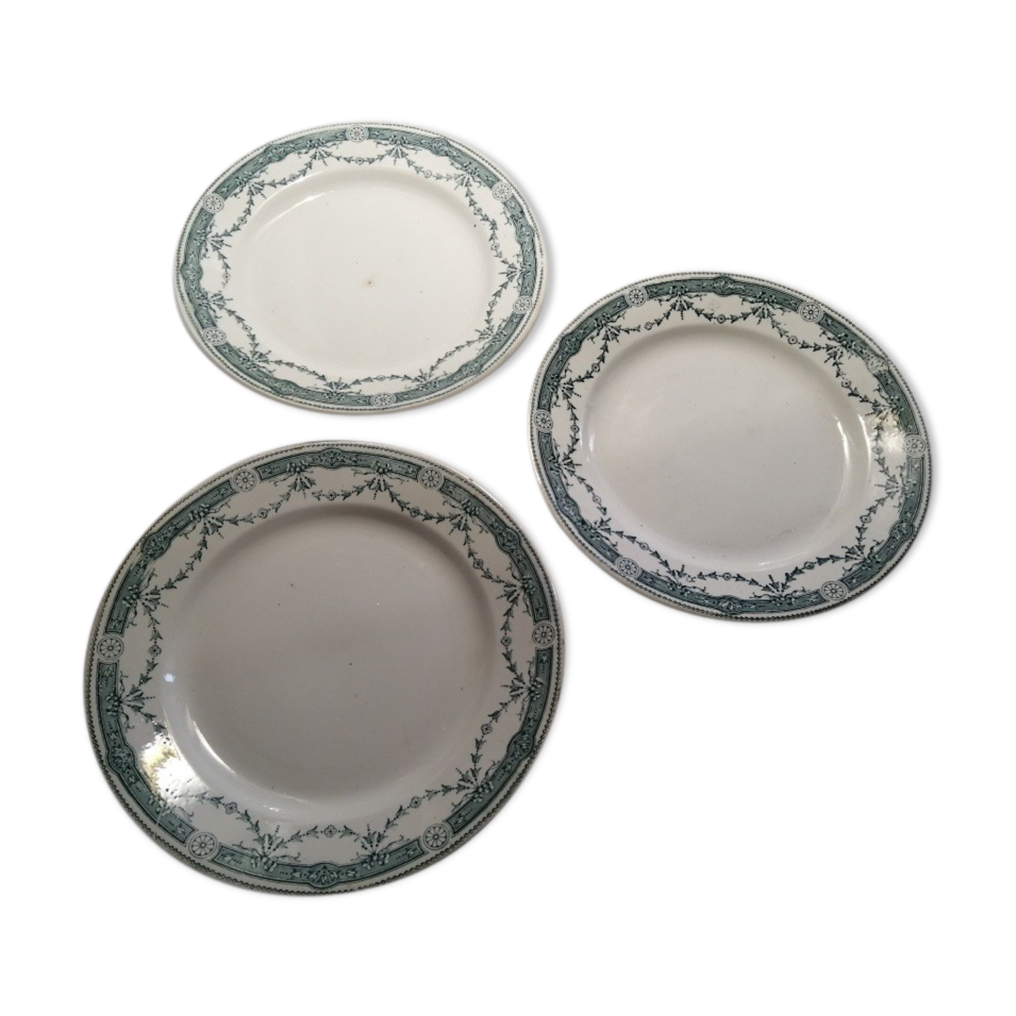 3 plates Moulin des loups Service Provence