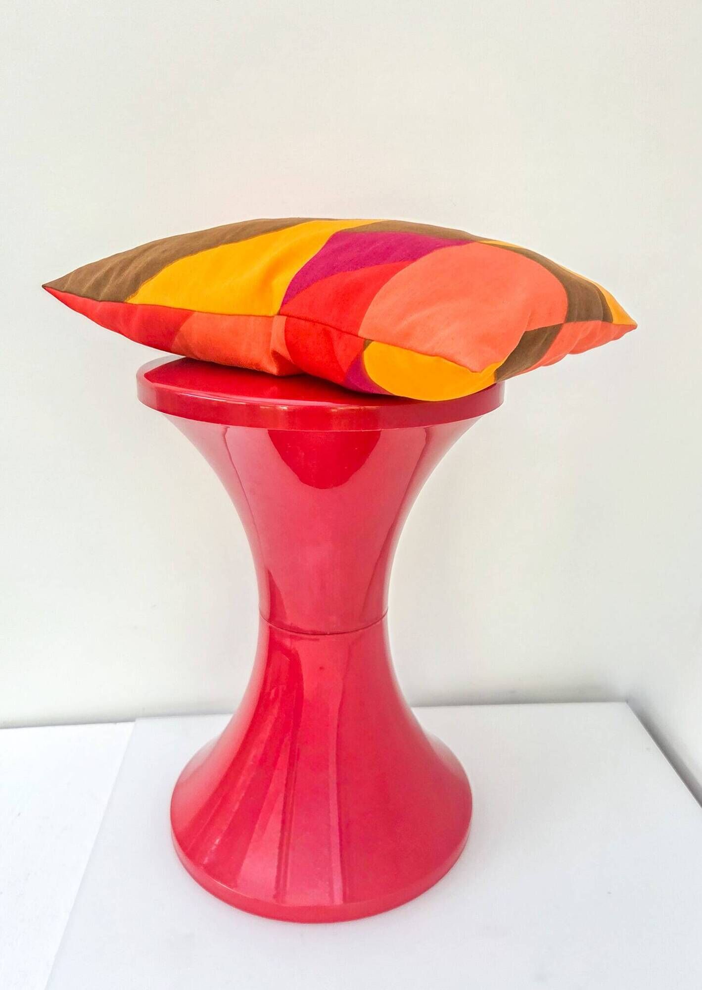 Original Tamtam Seat from the 1970s by Henry Massonnet – Bright Red