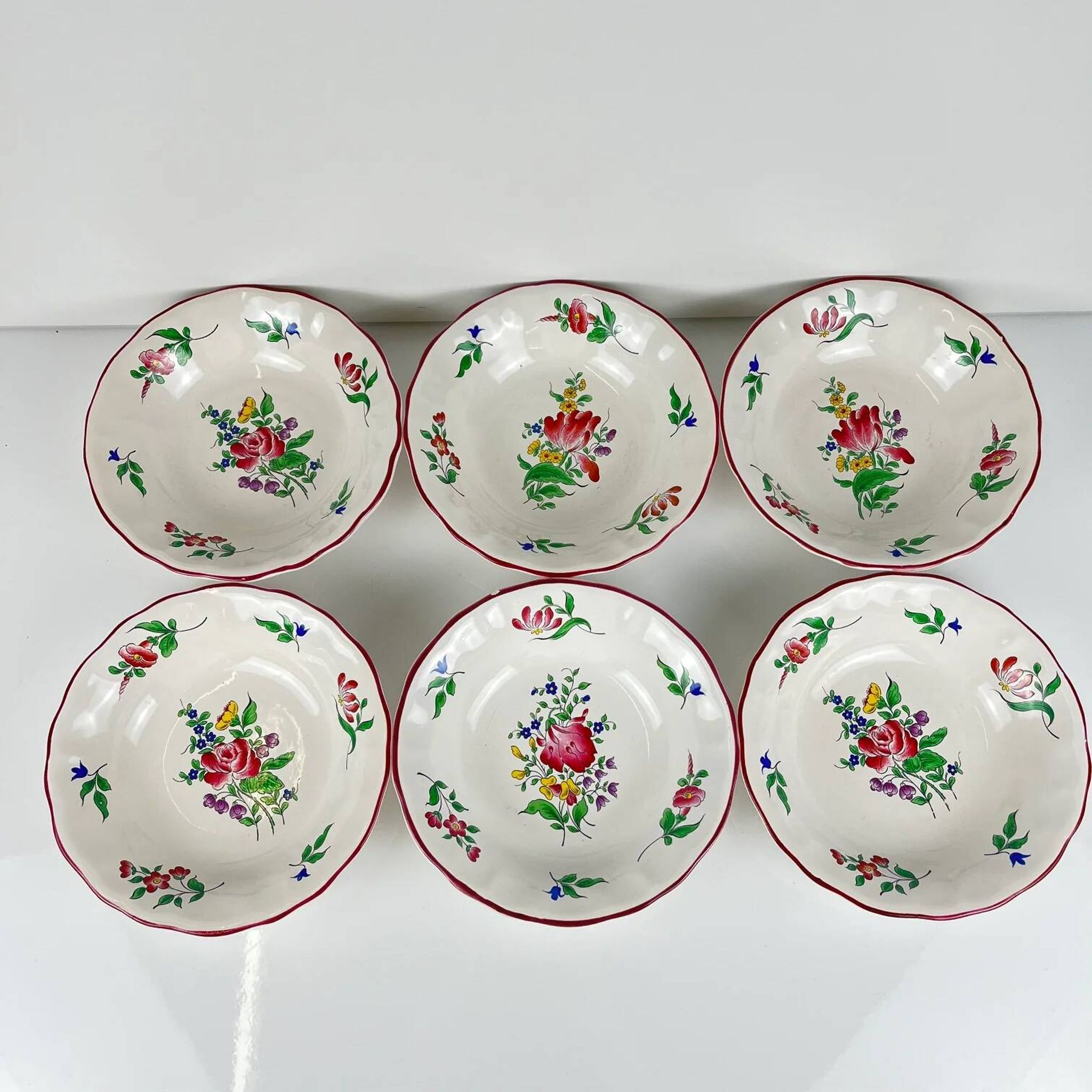Set of 6 bowls, Réverbère model by KG Lunéville, tulip and rose pattern.