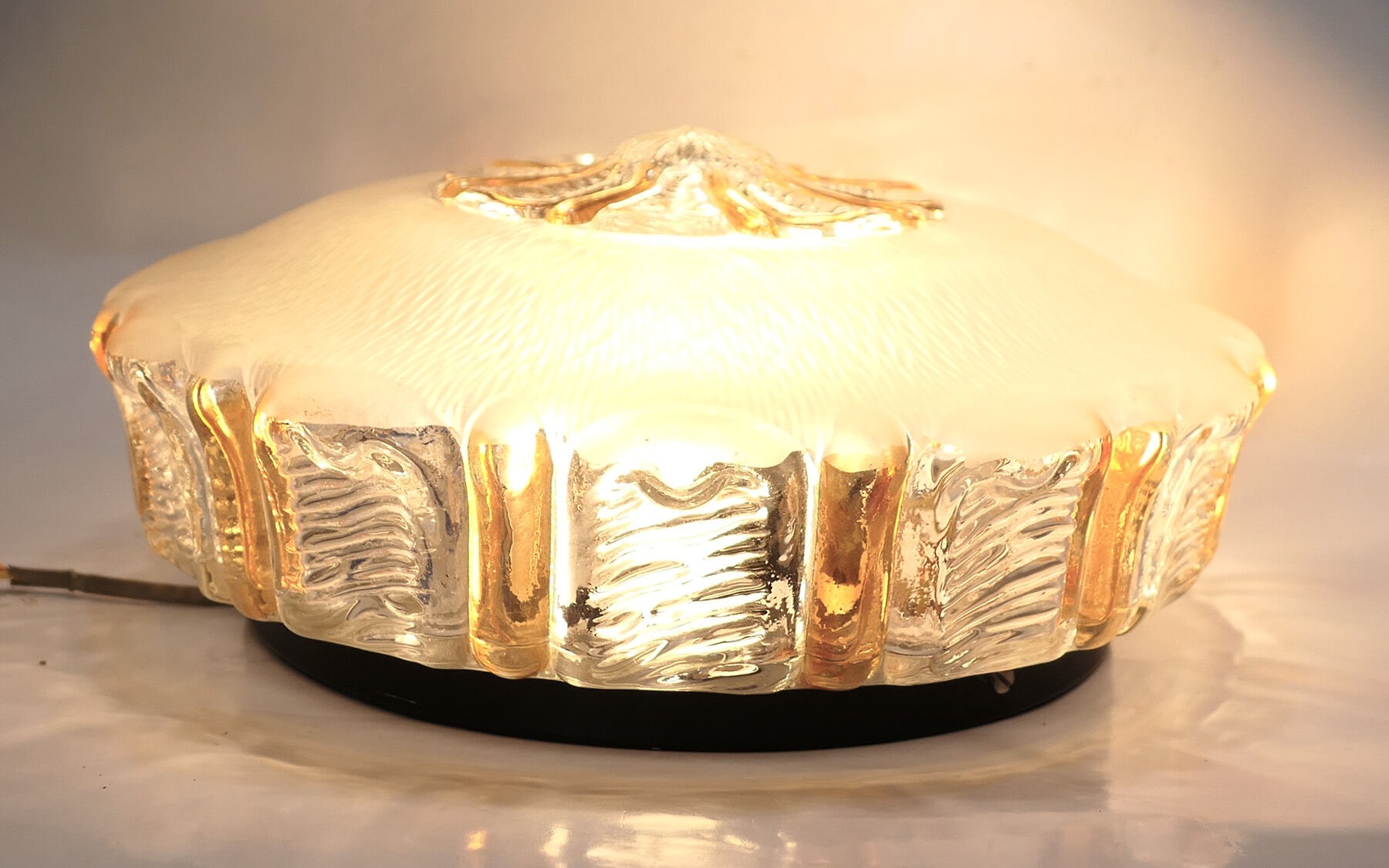 Wall lamp amber glass and ice effect