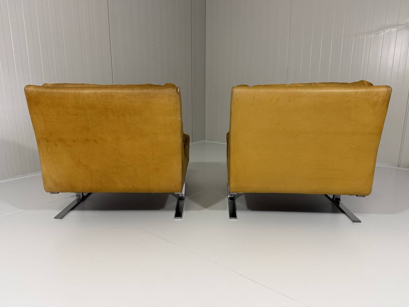 Special lounge chairs chrome & leather 1960’s