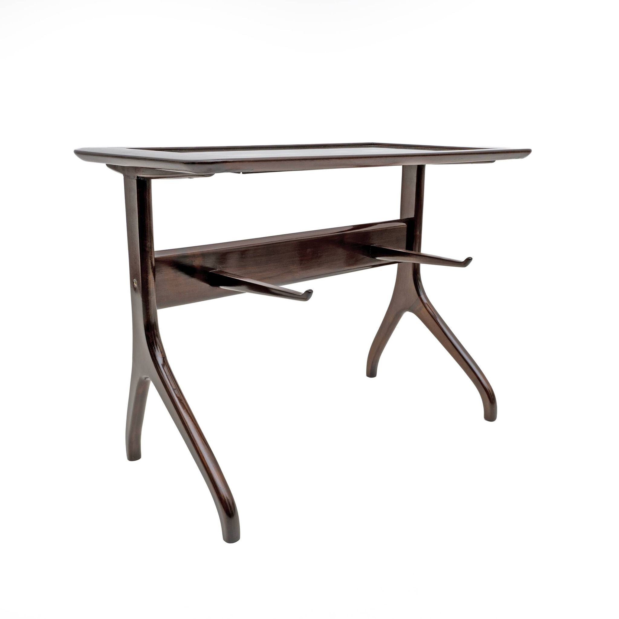 Table à plateau italienne moderne du milieu du siècle attribuée à Ico Parisi