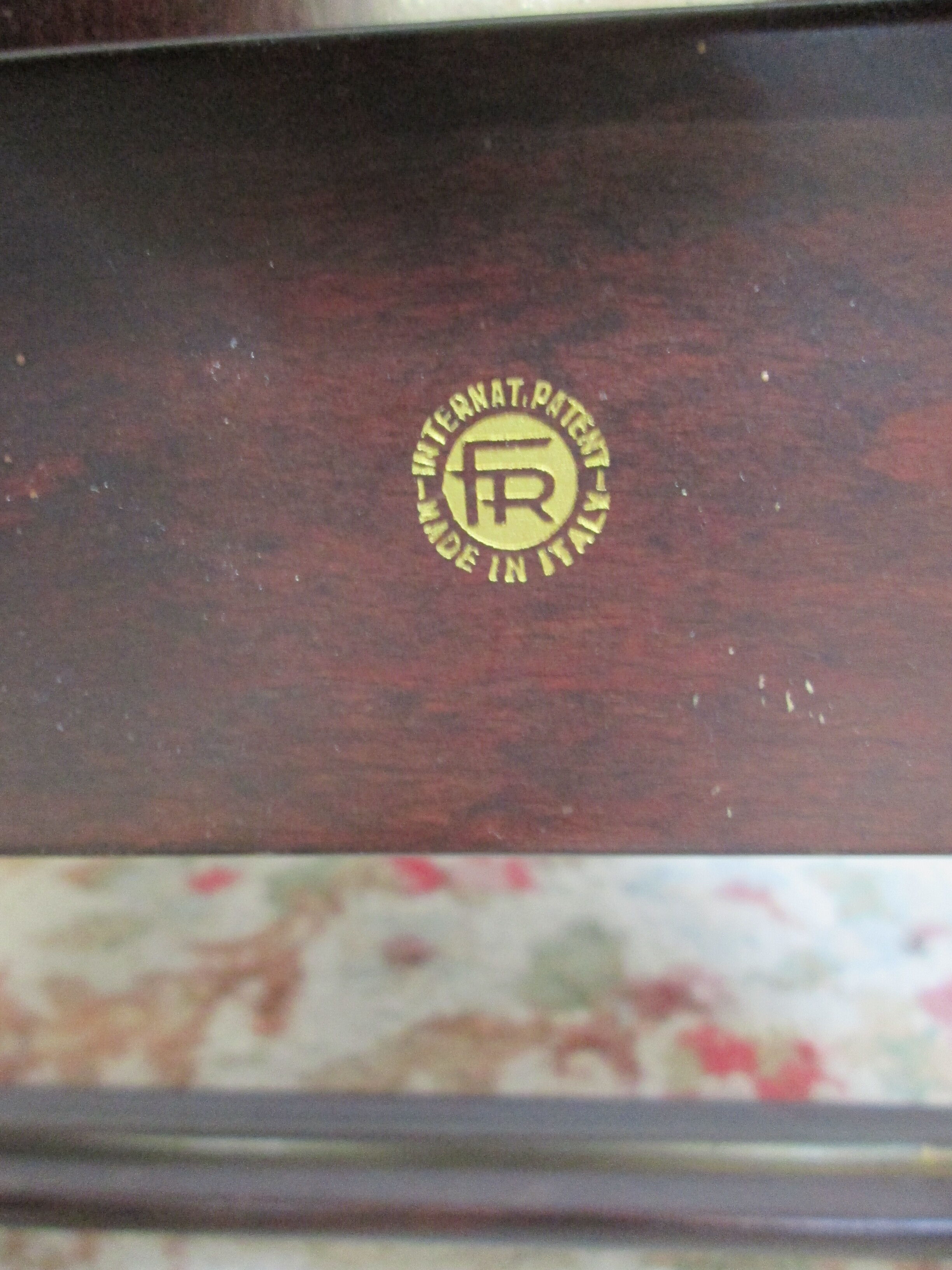 Valet de chambre de Reguitti Fratelli