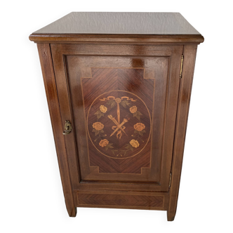 Jam jar in ribboned walnut and boxwood marquetry
