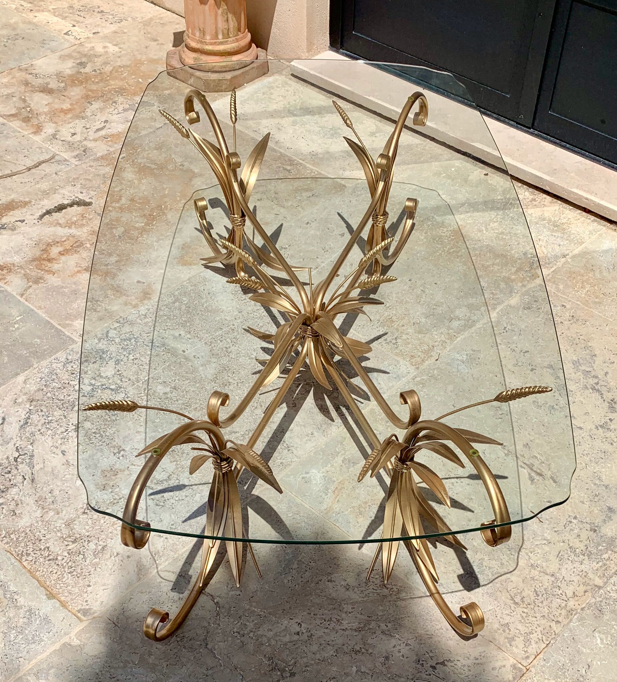 Coffee table ear of wheat in gilded metal
