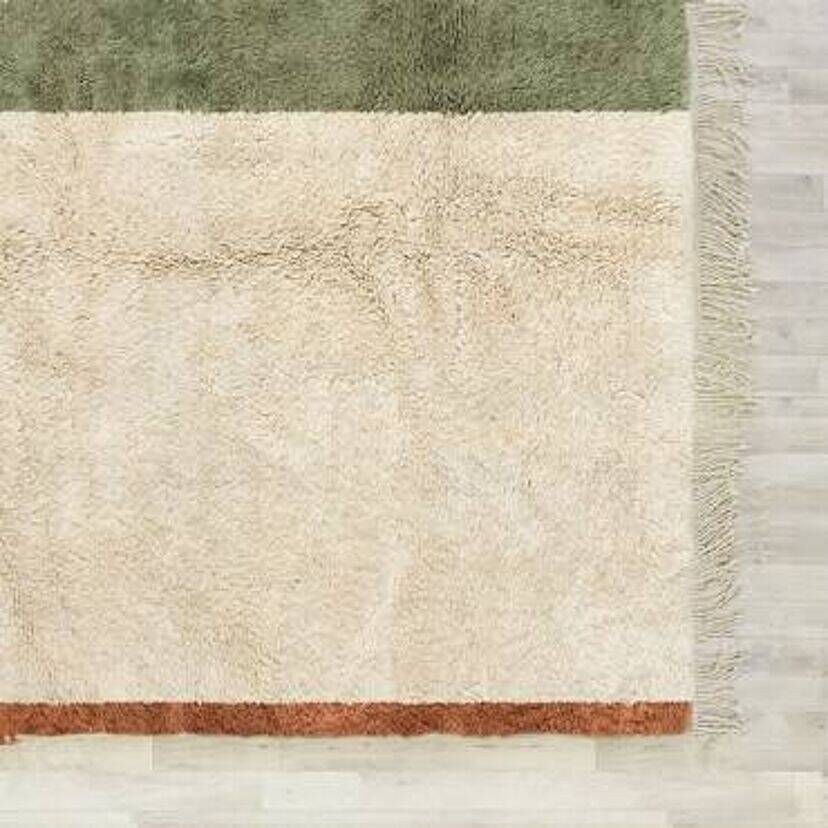Luxury Handmade Rug 250cm x 150cm