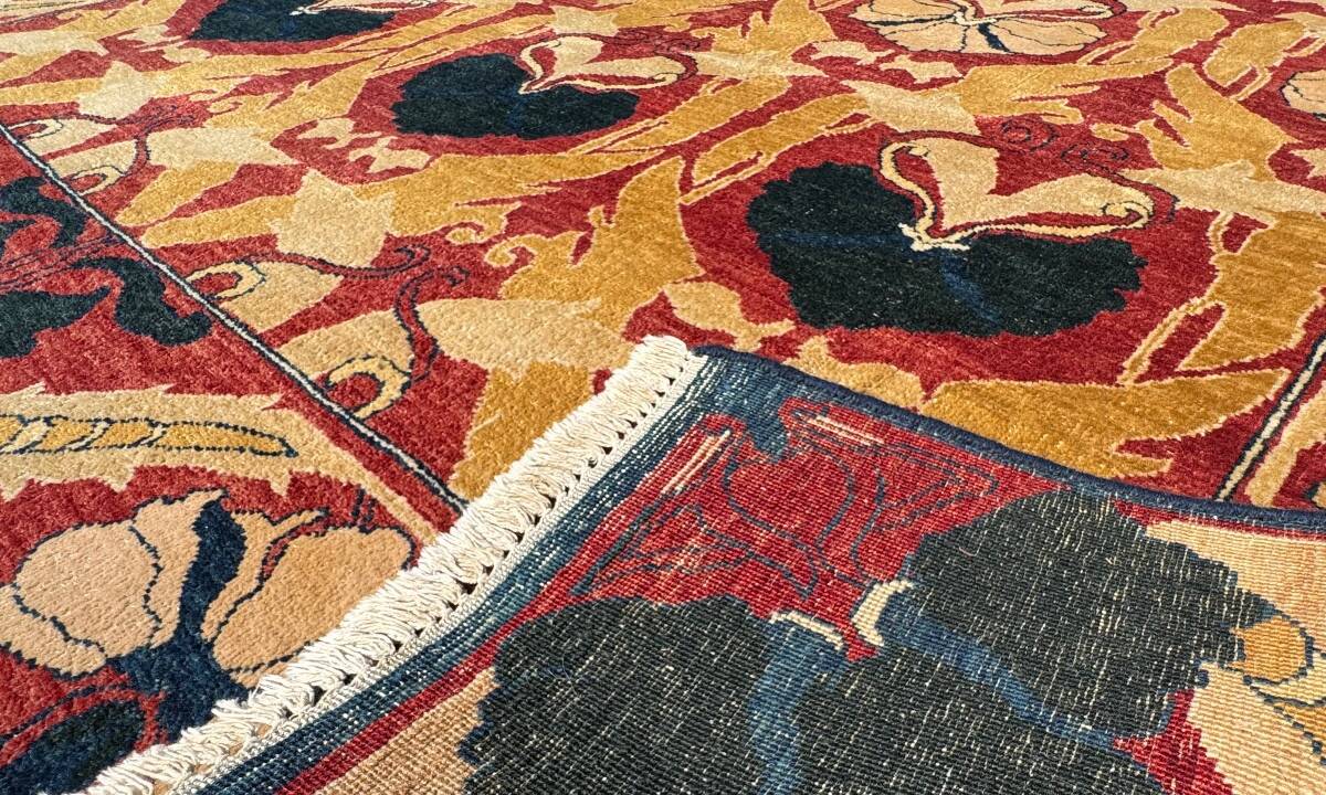 Indian floral rug after William Morris 308x240 cm