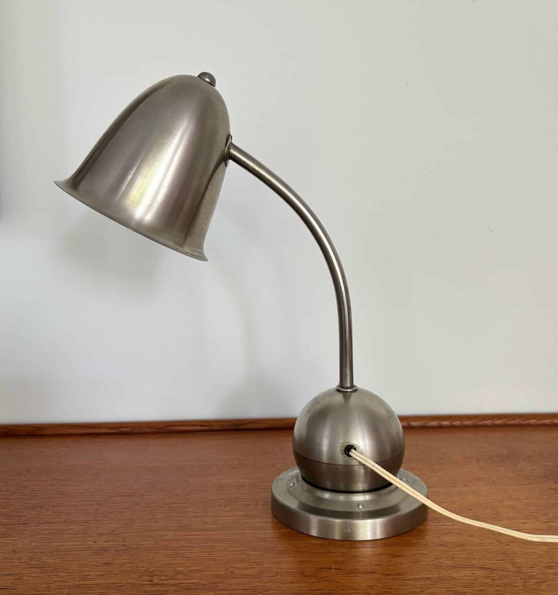'The Tumbler', art deco desk lamp, W.H. Gispen for Daalderop, ca.1928